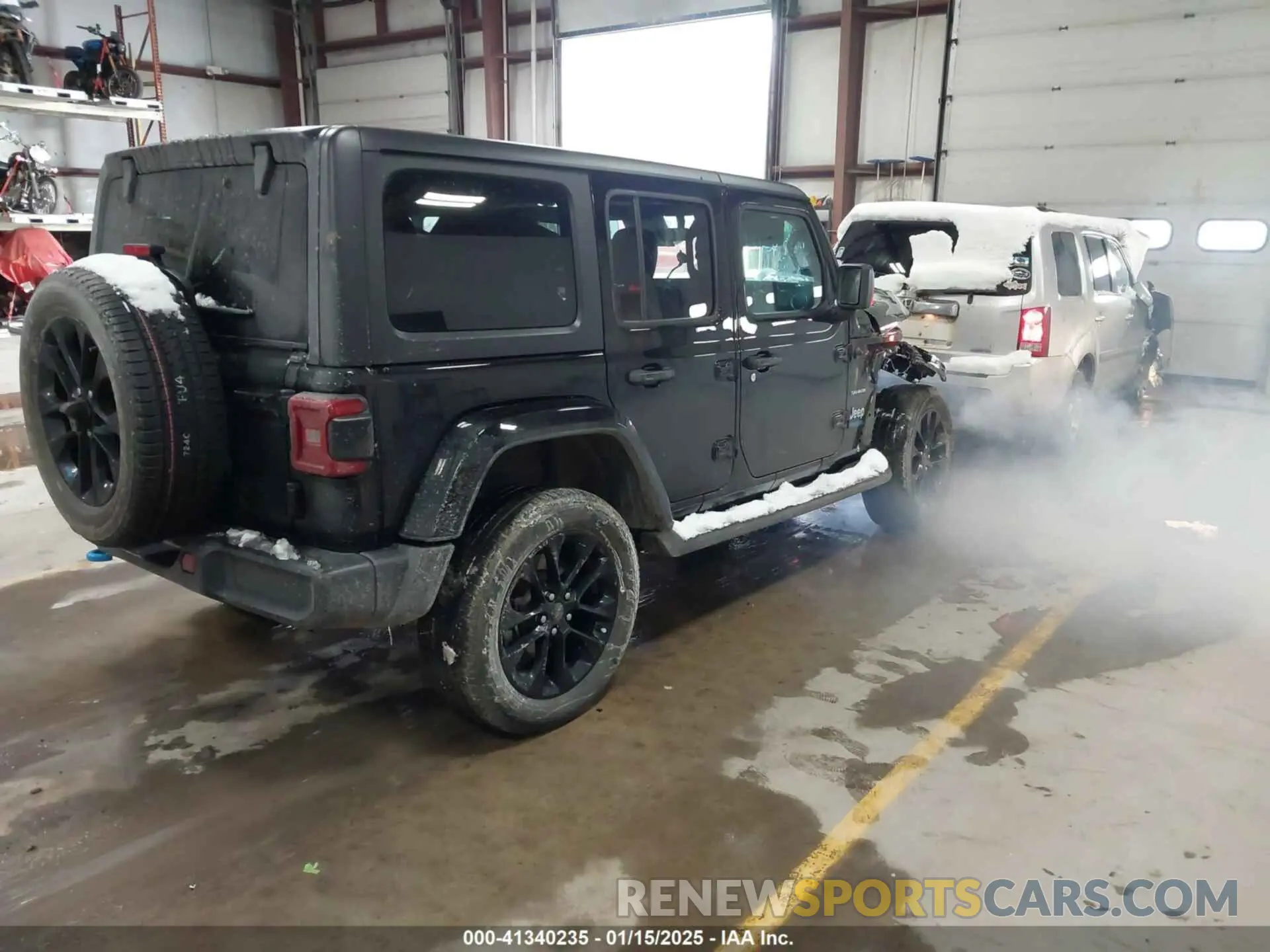 4 Photograph of a damaged car 1C4JJXP67NW280802 JEEP WRANGLER 4XE 2022