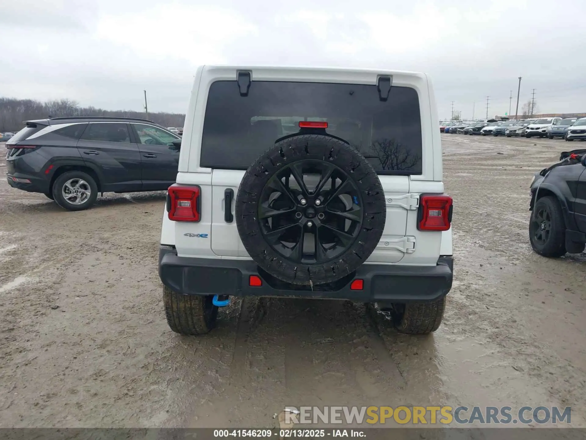 16 Photograph of a damaged car 1C4JJXP69NW228538 JEEP WRANGLER 4XE 2022