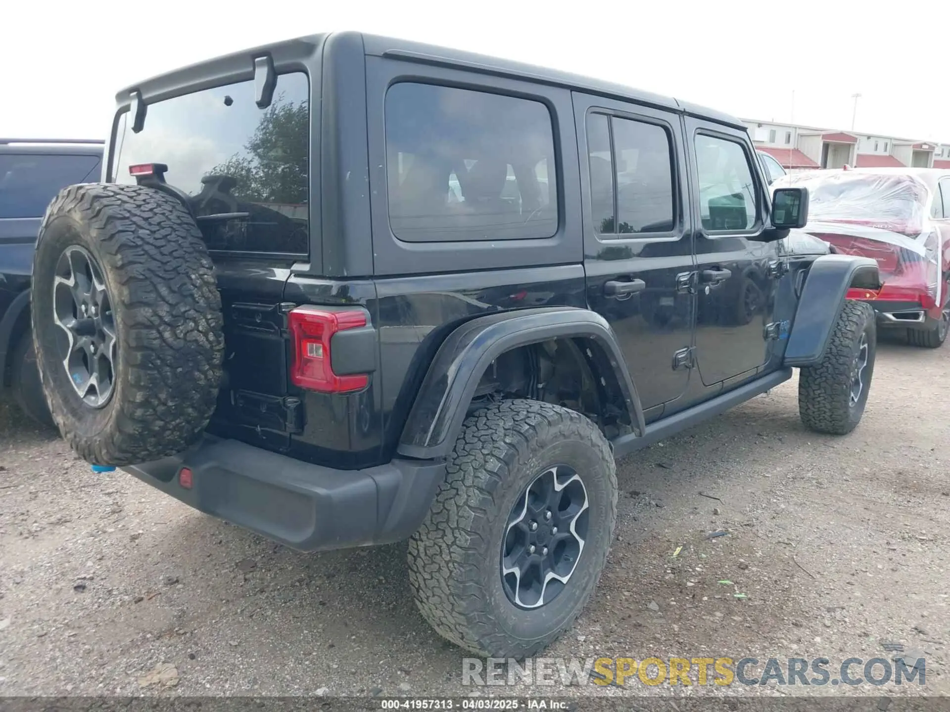 4 Photograph of a damaged car 1C4JJXR63NW228550 JEEP WRANGLER 4XE 2022