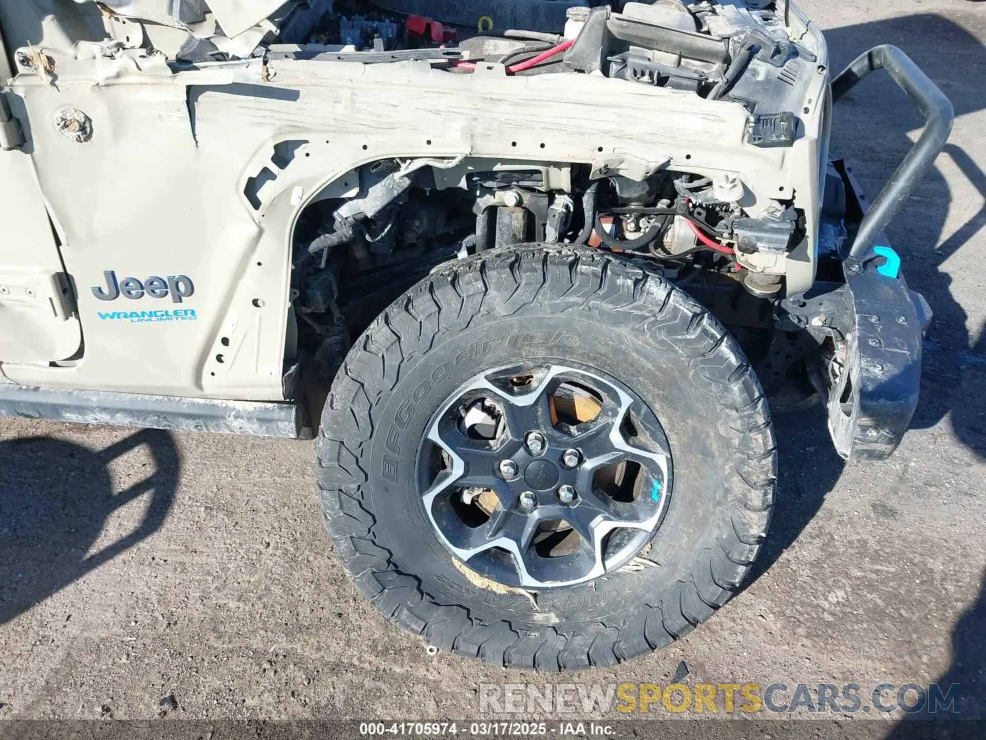 19 Photograph of a damaged car 1C4JJXR64NW238262 JEEP WRANGLER 4XE 2022