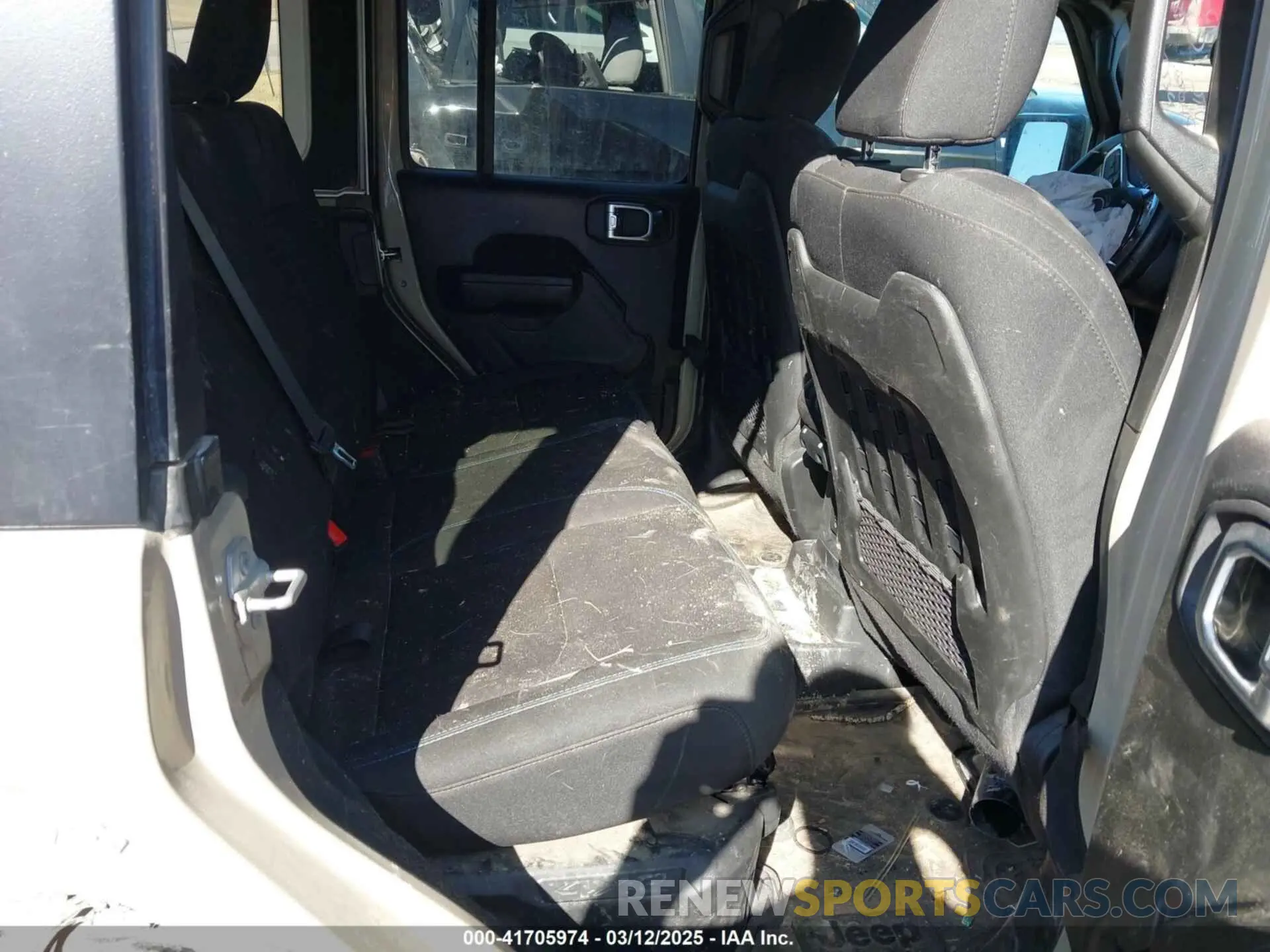 8 Photograph of a damaged car 1C4JJXR64NW238262 JEEP WRANGLER 4XE 2022