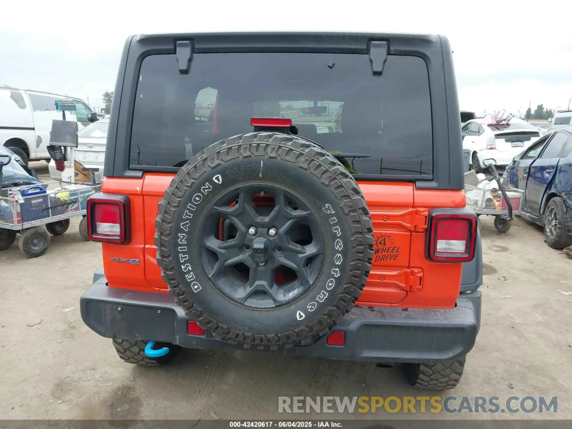 17 Photograph of a damaged car 1C4JJXN60PW685289 JEEP WRANGLER 4XE 2023