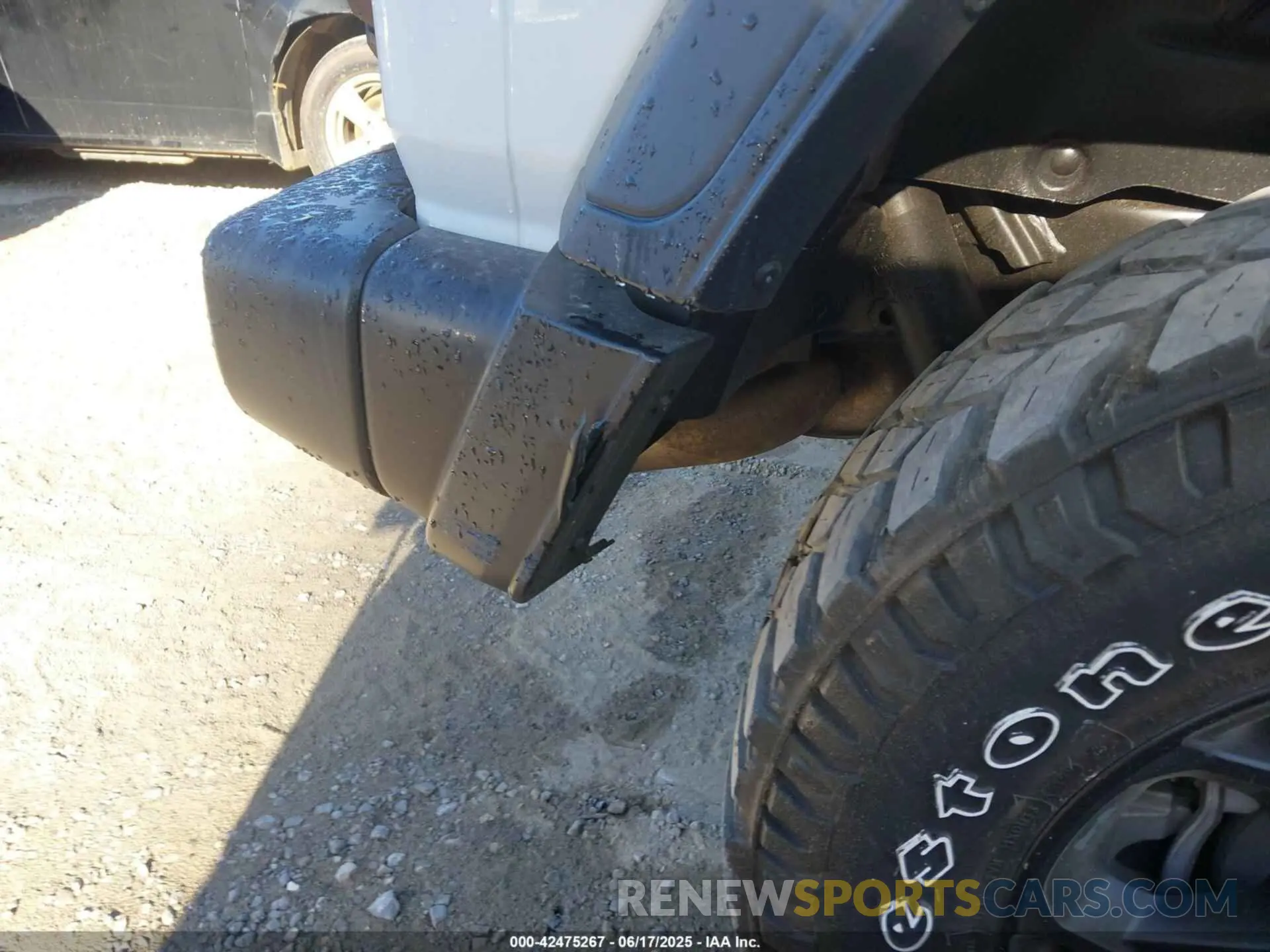 17 Photograph of a damaged car 1C4JJXN65PW630871 JEEP WRANGLER 4XE 2023