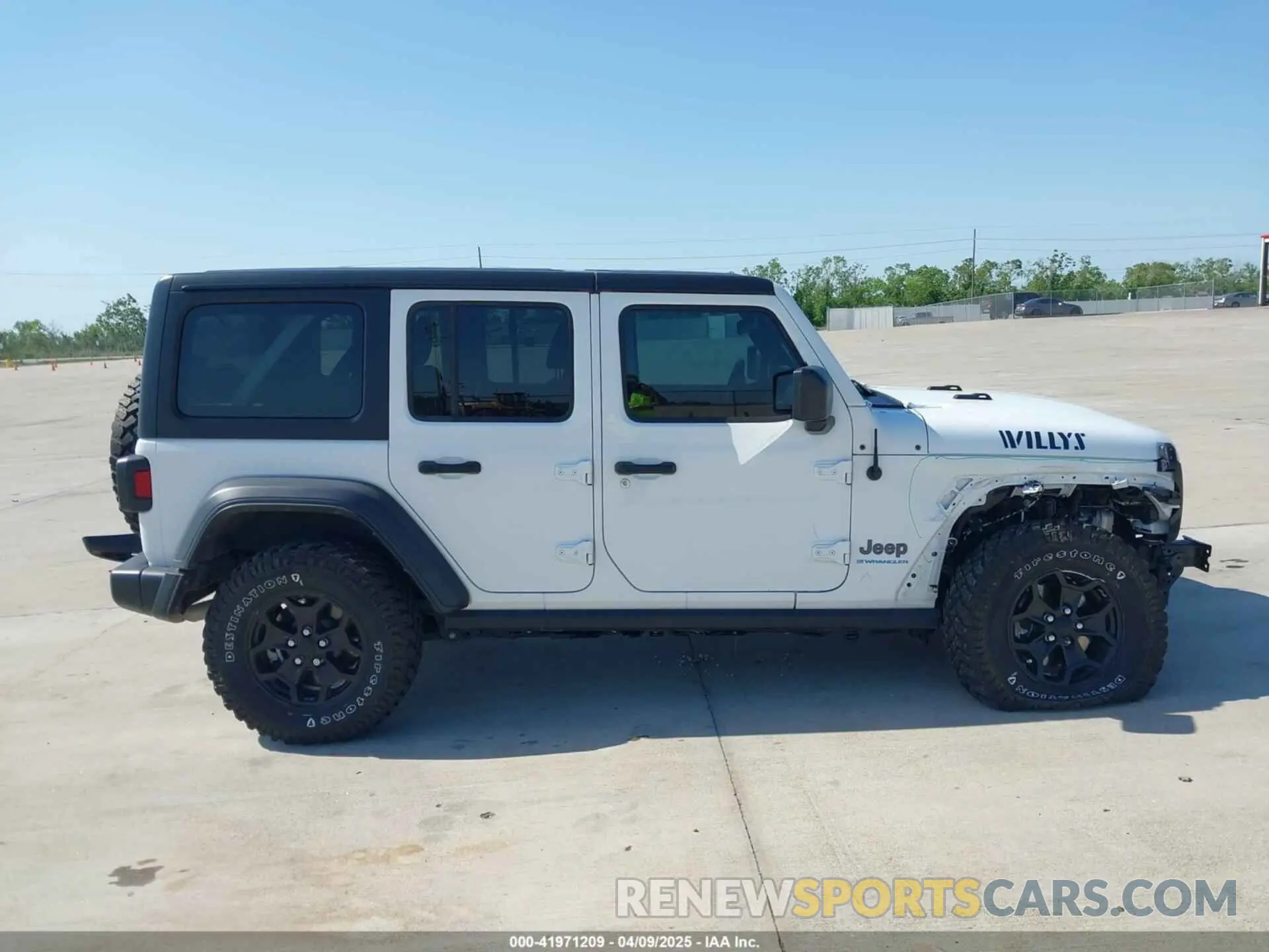 14 Photograph of a damaged car 1C4JJXN68PW592486 JEEP WRANGLER 4XE 2023