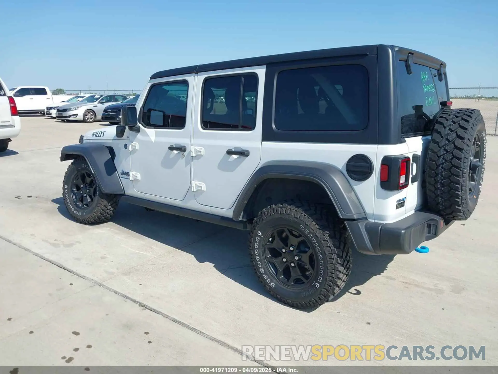 3 Photograph of a damaged car 1C4JJXN68PW592486 JEEP WRANGLER 4XE 2023