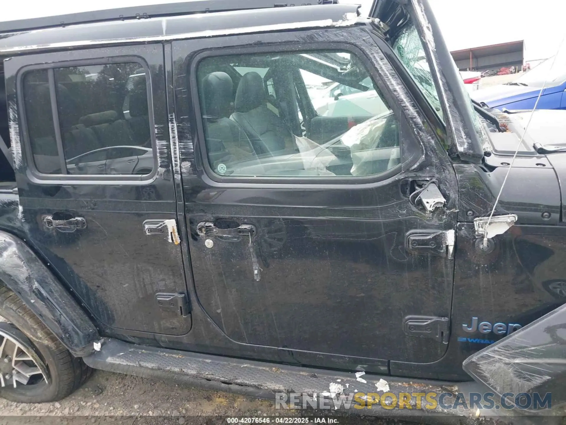 14 Photograph of a damaged car 1C4JJXP62PW629335 JEEP WRANGLER 4XE 2023