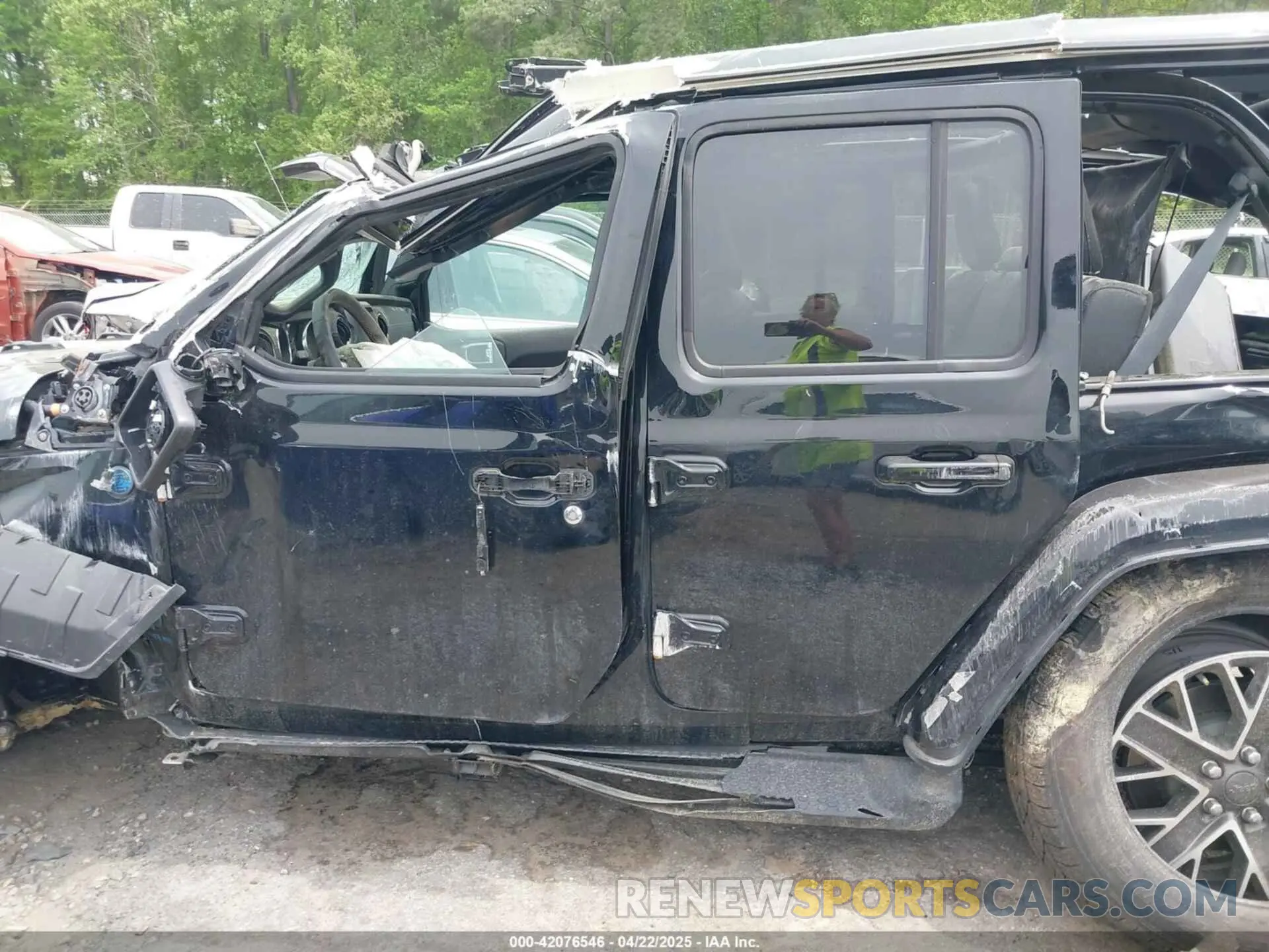 15 Photograph of a damaged car 1C4JJXP62PW629335 JEEP WRANGLER 4XE 2023