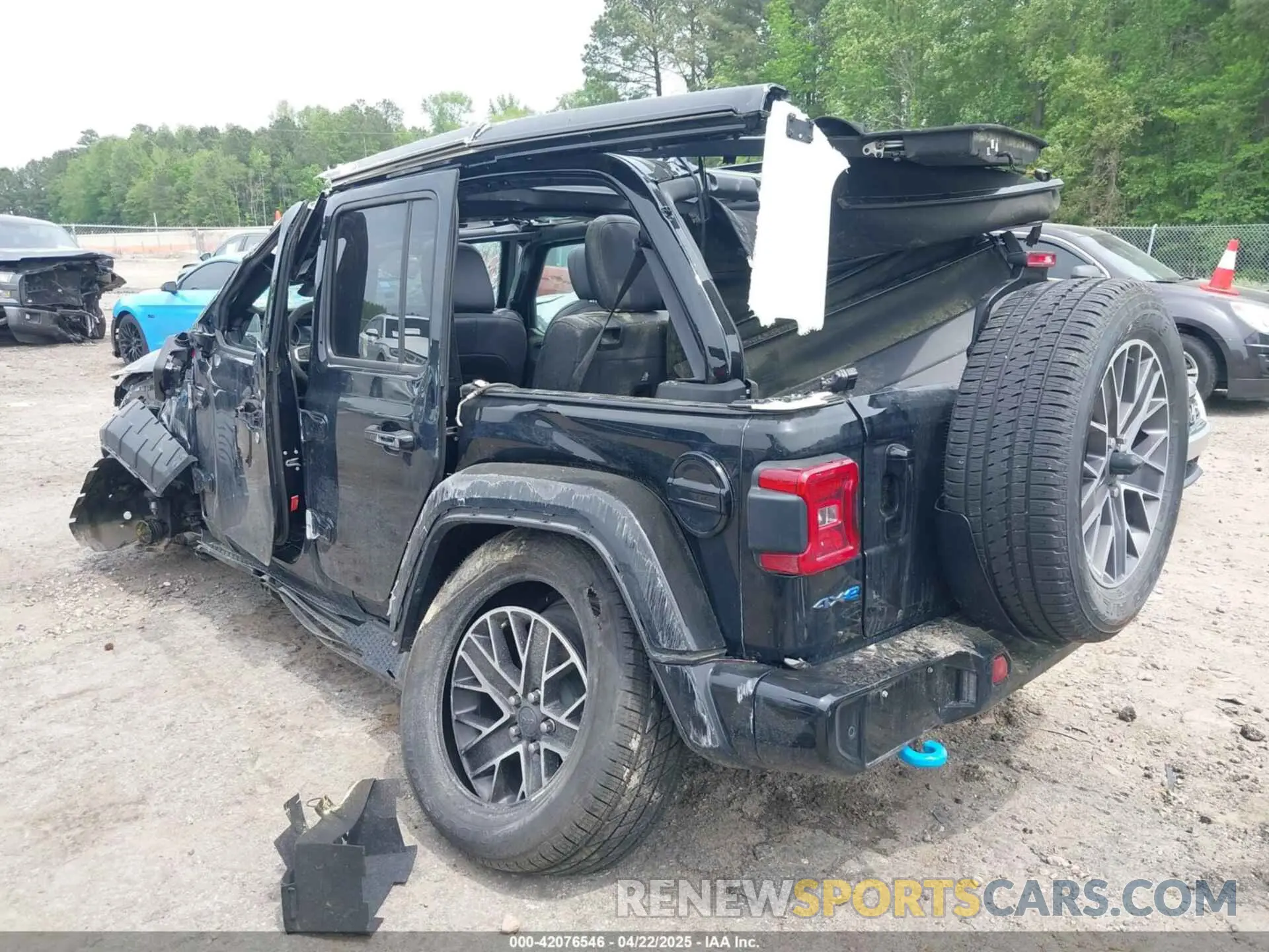3 Photograph of a damaged car 1C4JJXP62PW629335 JEEP WRANGLER 4XE 2023