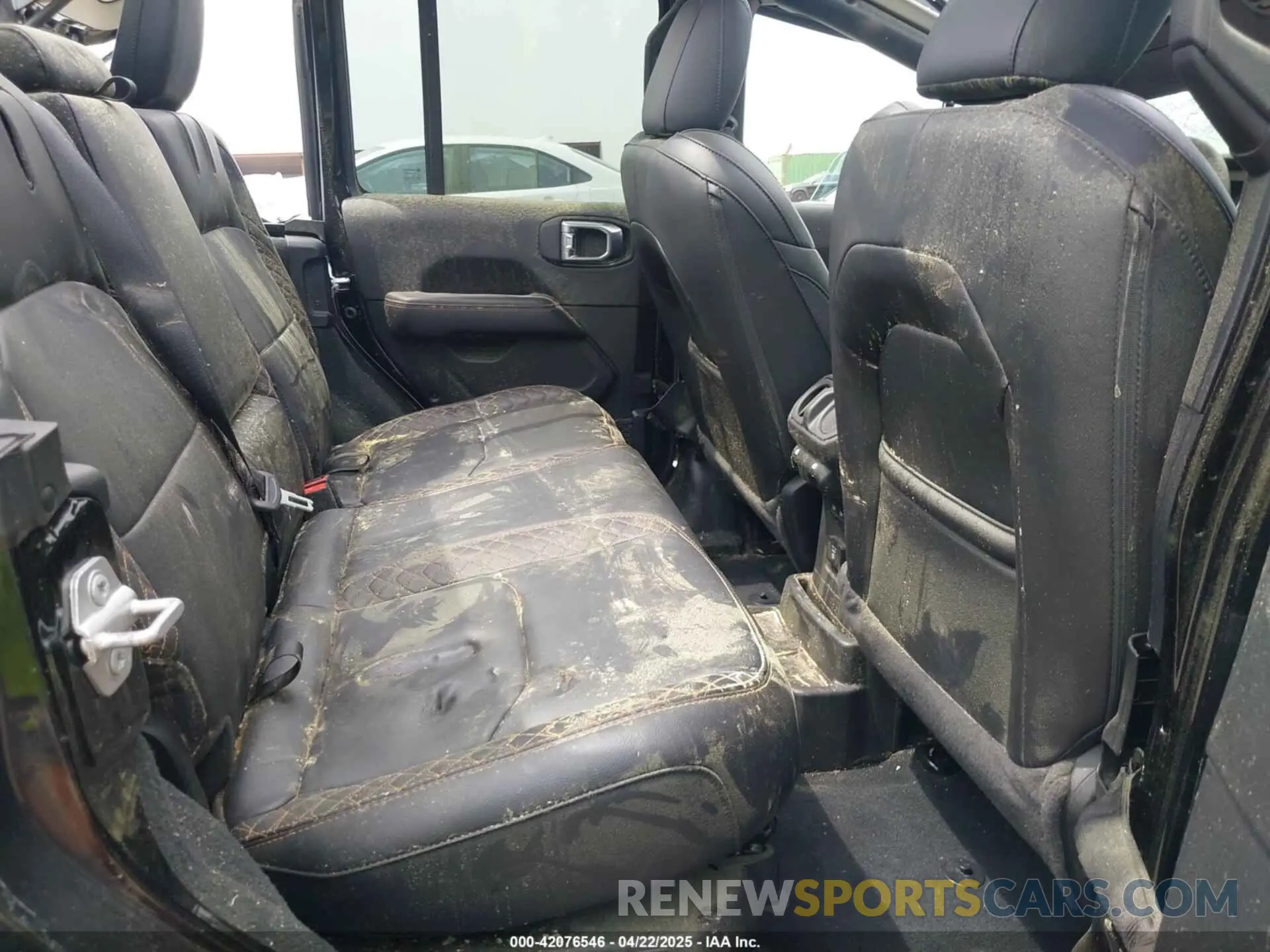 8 Photograph of a damaged car 1C4JJXP62PW629335 JEEP WRANGLER 4XE 2023