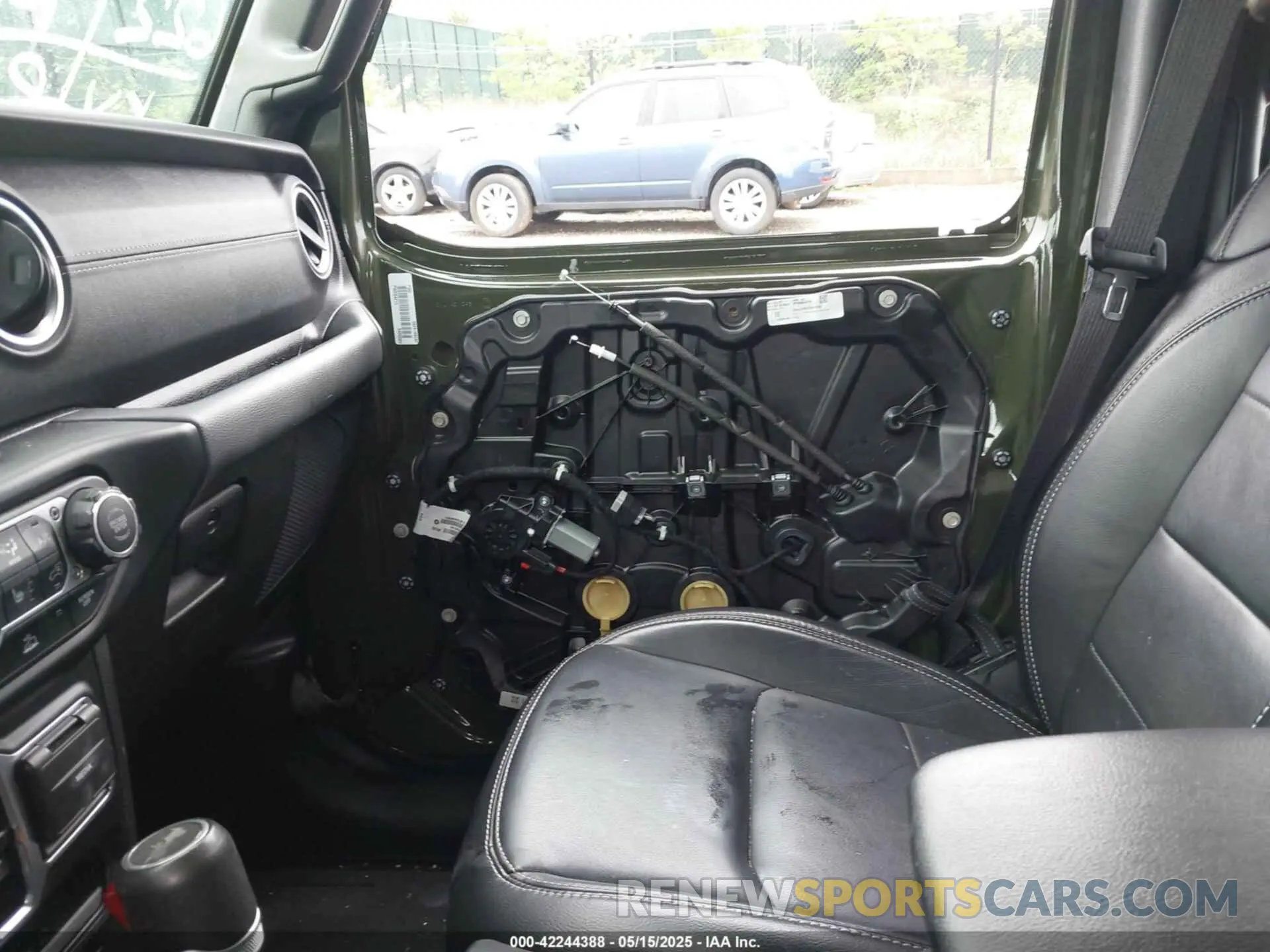 19 Photograph of a damaged car 1C4JJXP64PW684210 JEEP WRANGLER 4XE 2023