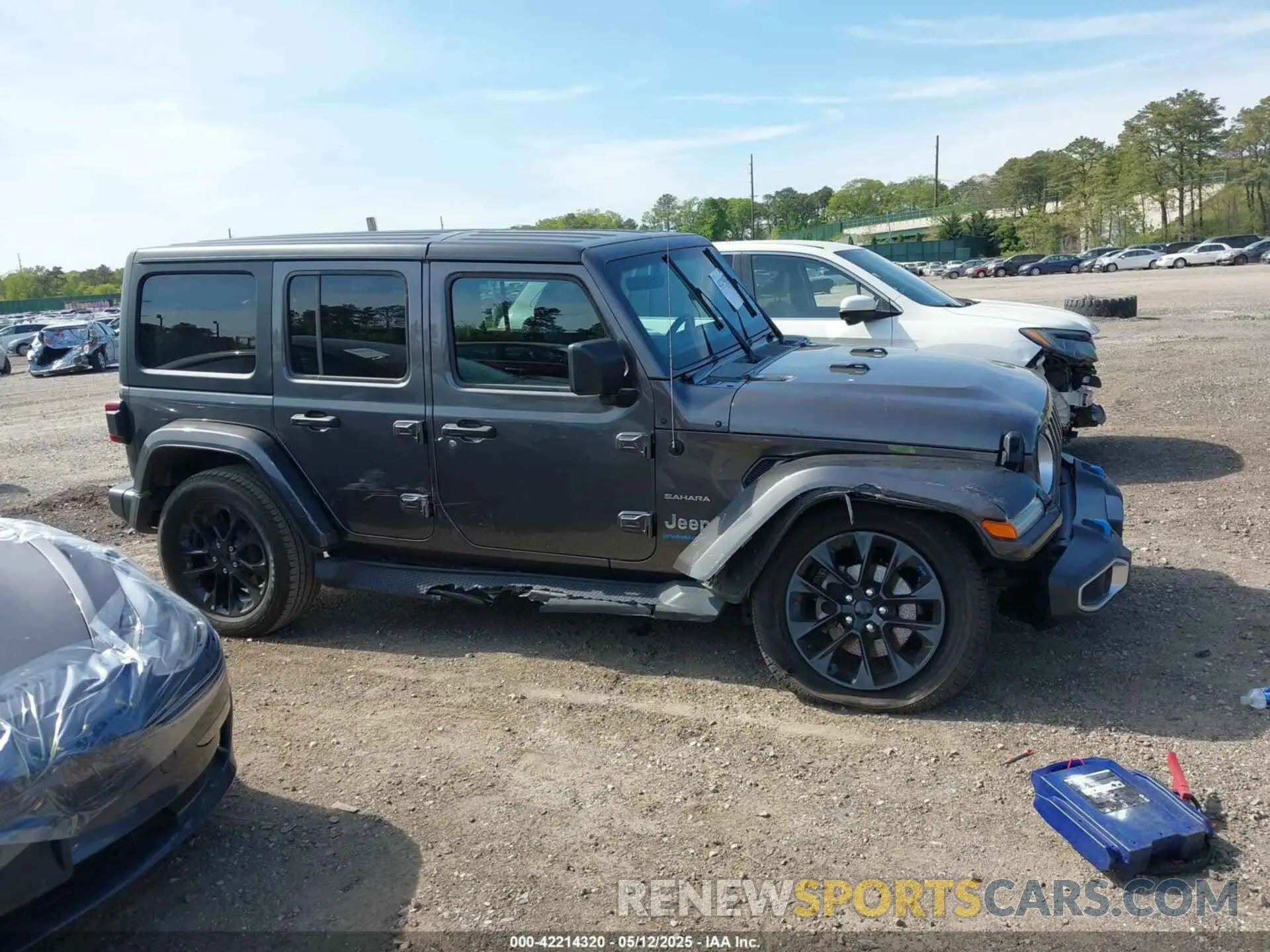 13 Photograph of a damaged car 1C4JJXP69PW684803 JEEP WRANGLER 4XE 2023