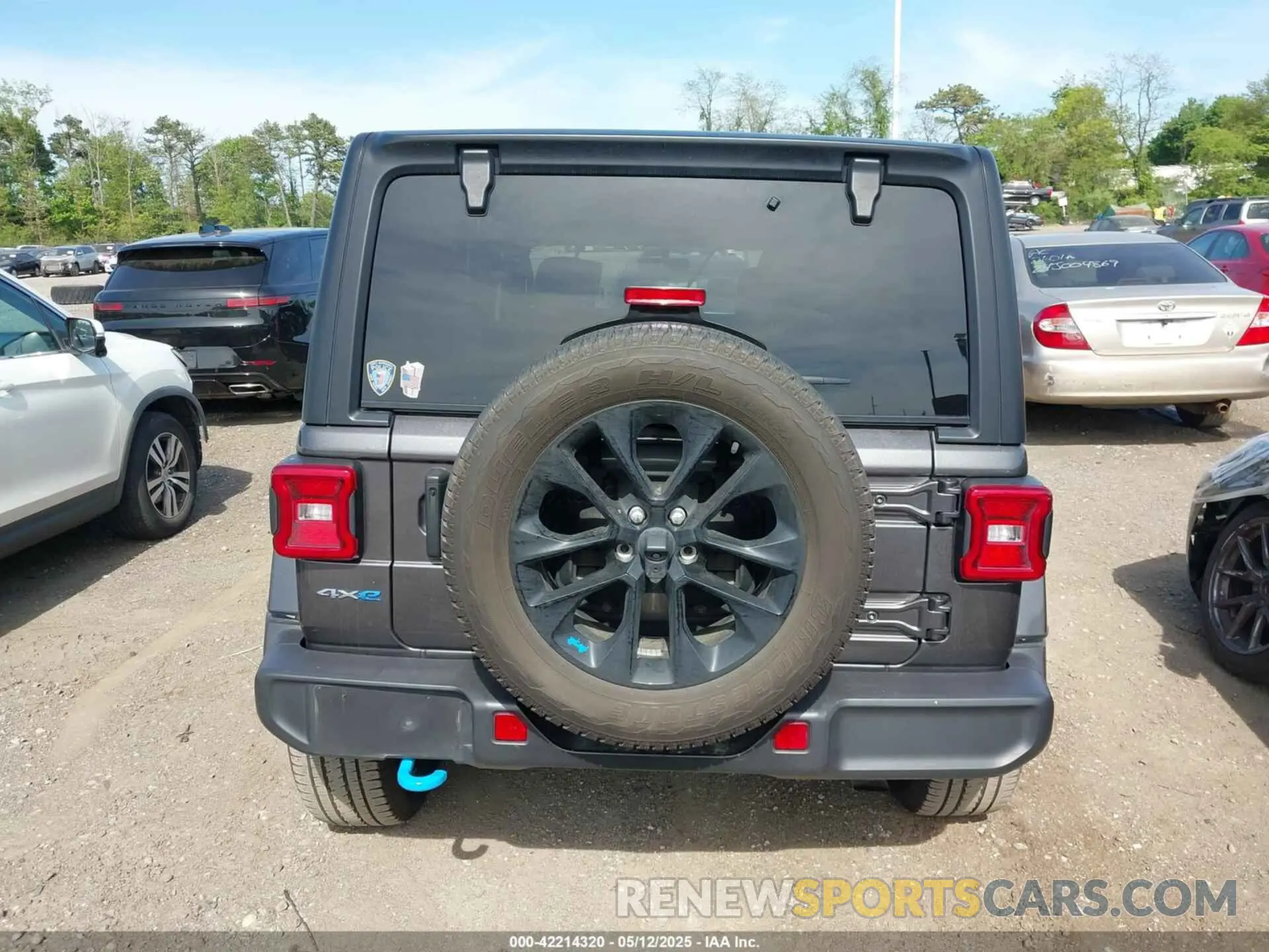 16 Photograph of a damaged car 1C4JJXP69PW684803 JEEP WRANGLER 4XE 2023