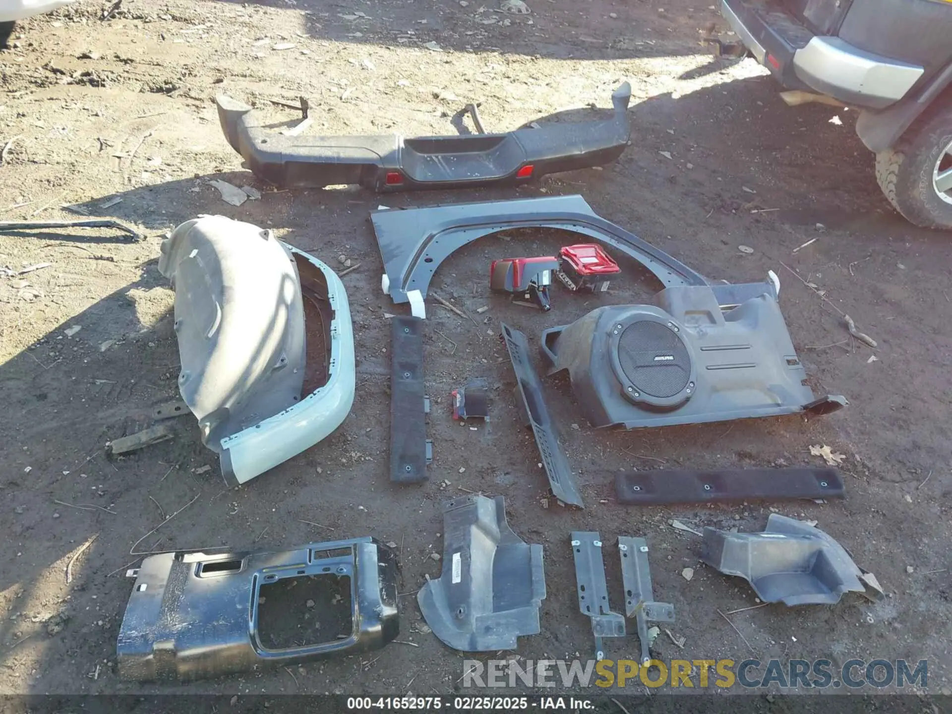 12 Photograph of a damaged car 1C4JJXR60PW580956 JEEP WRANGLER 4XE 2023