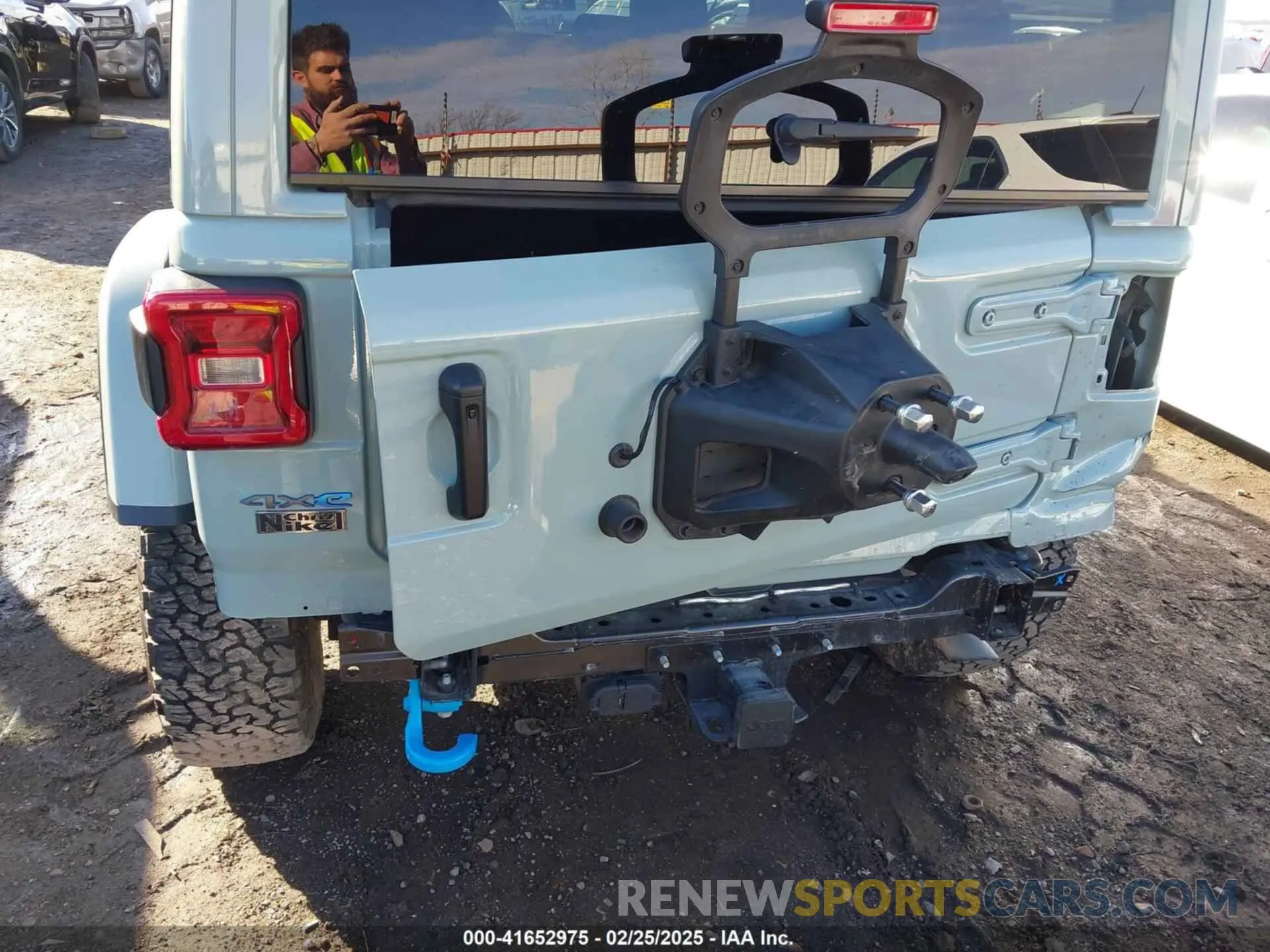 6 Photograph of a damaged car 1C4JJXR60PW580956 JEEP WRANGLER 4XE 2023