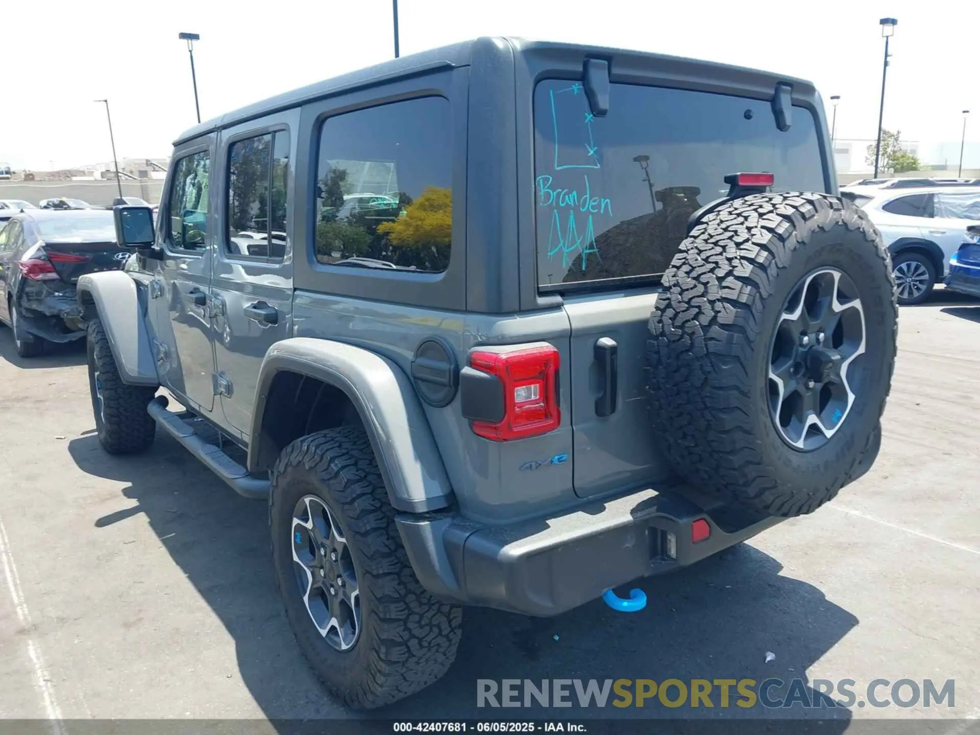 3 Photograph of a damaged car 1C4JJXR64PW700323 JEEP WRANGLER 4XE 2023