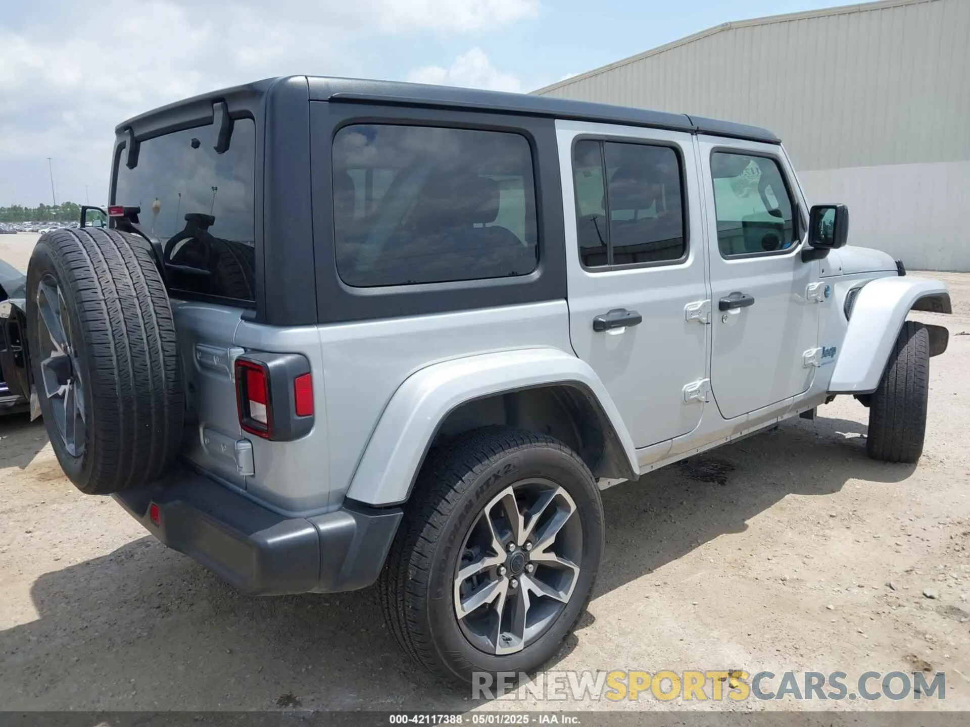 4 Photograph of a damaged car 1C4RJXN60RW208013 JEEP WRANGLER 4XE 2024