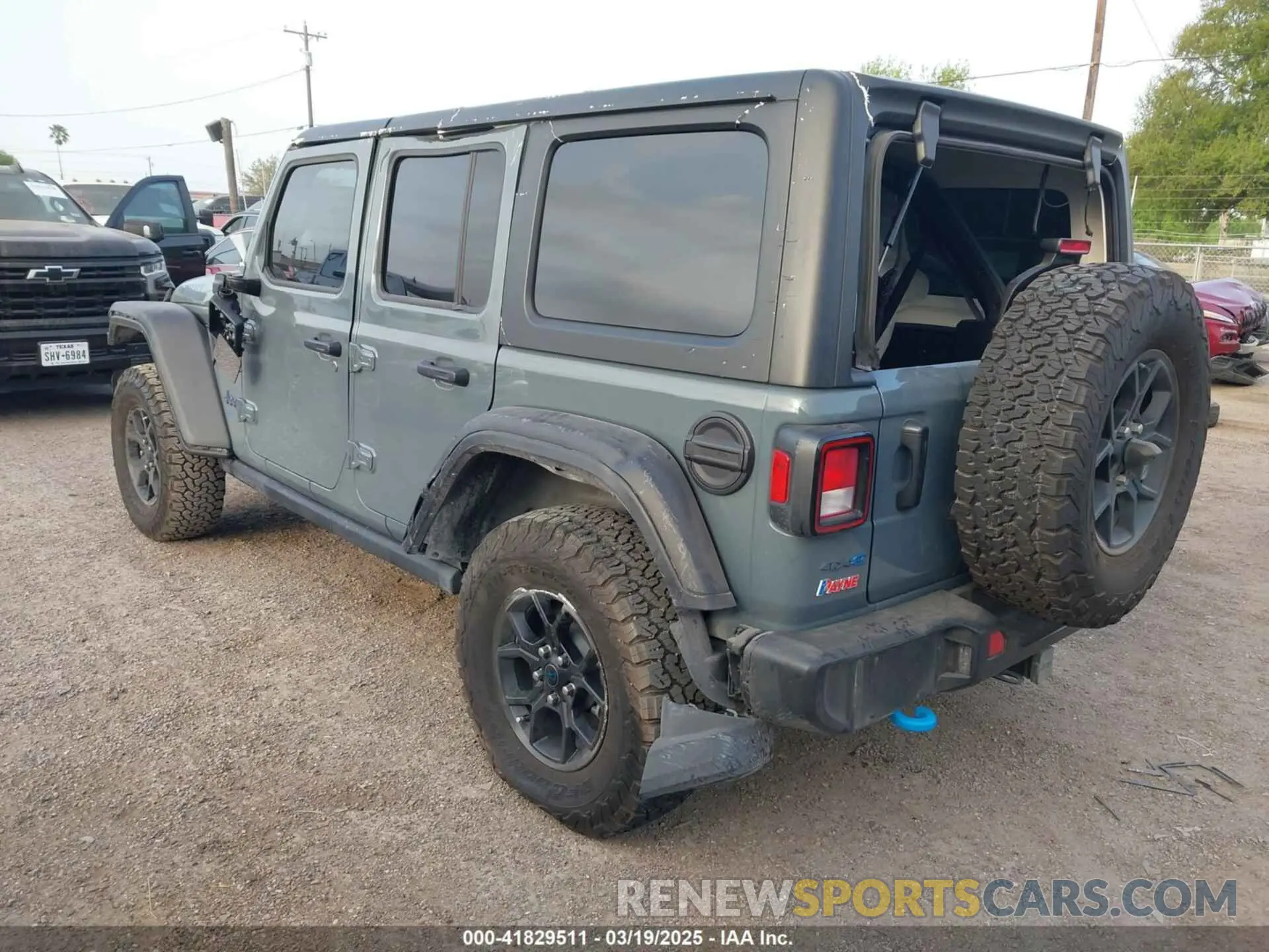 3 Photograph of a damaged car 1C4RJXN68RW189727 JEEP WRANGLER 4XE 2024