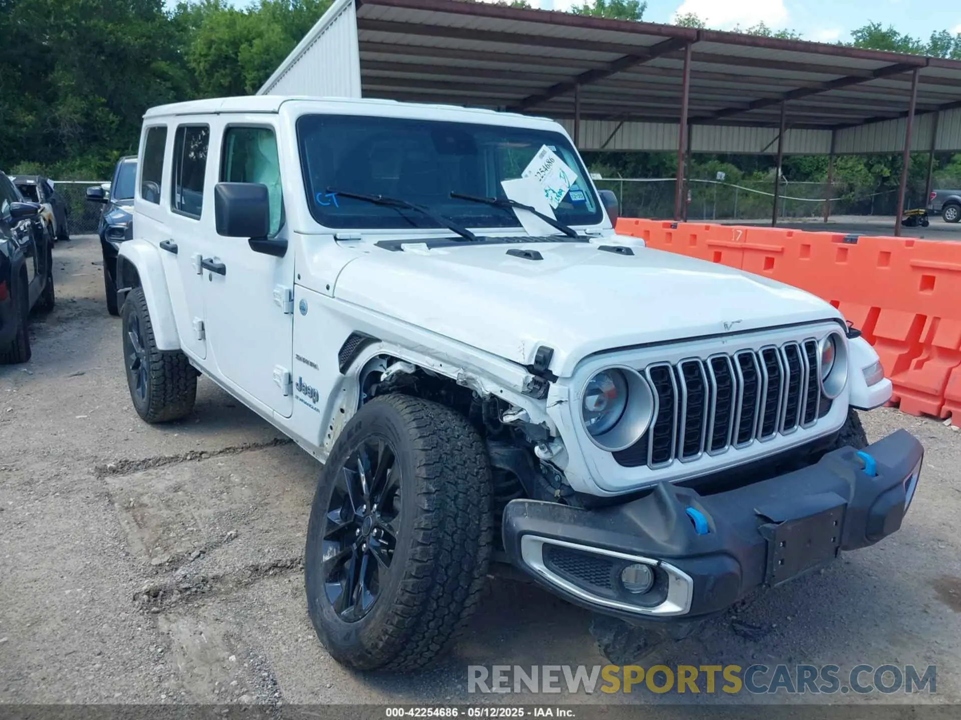1 Photograph of a damaged car 1C4RJXP60RW225567 JEEP WRANGLER 4XE 2024