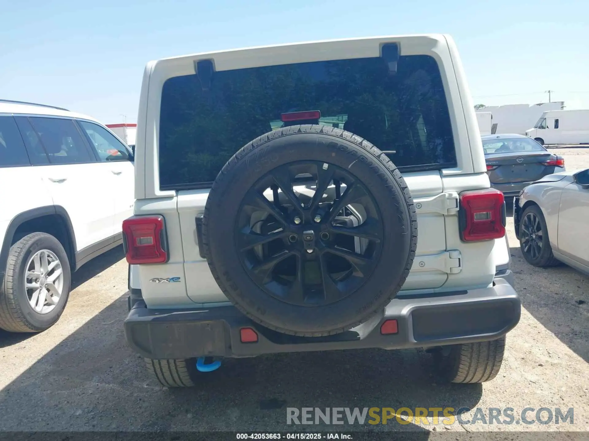 16 Photograph of a damaged car 1C4RJXP60RW292413 JEEP WRANGLER 4XE 2024