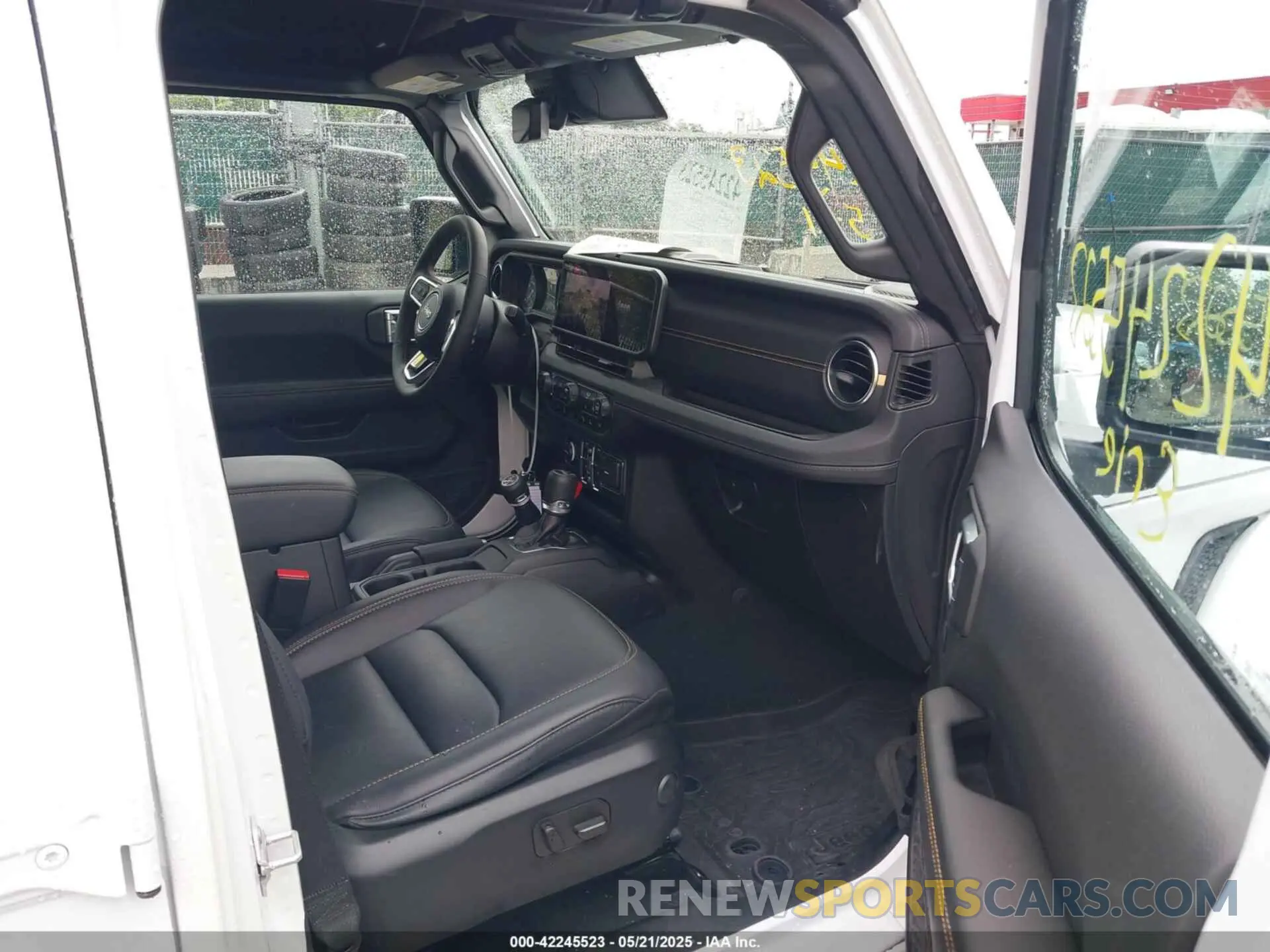 5 Photograph of a damaged car 1C4RJXP61RW204307 JEEP WRANGLER 4XE 2024