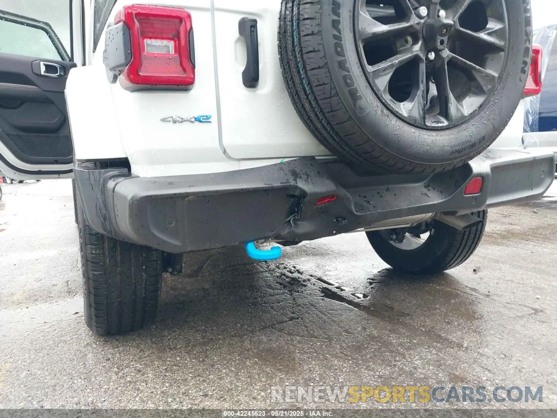 6 Photograph of a damaged car 1C4RJXP61RW204307 JEEP WRANGLER 4XE 2024