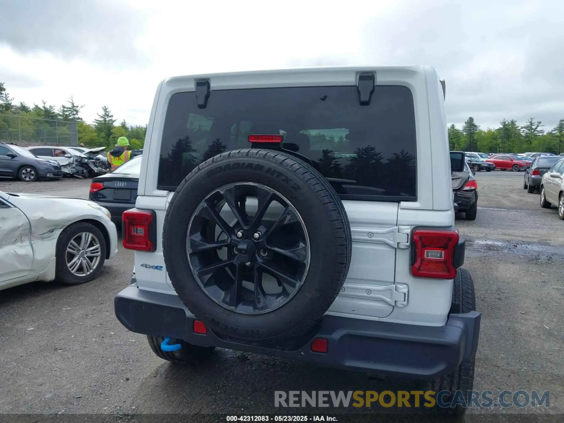 17 Photograph of a damaged car 1C4RJXP62RW174671 JEEP WRANGLER 4XE 2024