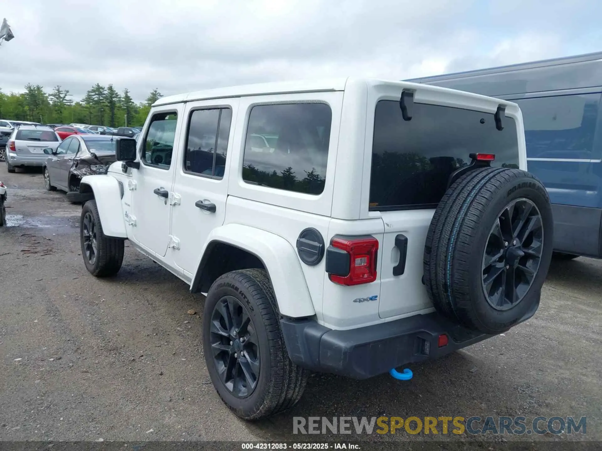 3 Photograph of a damaged car 1C4RJXP62RW174671 JEEP WRANGLER 4XE 2024