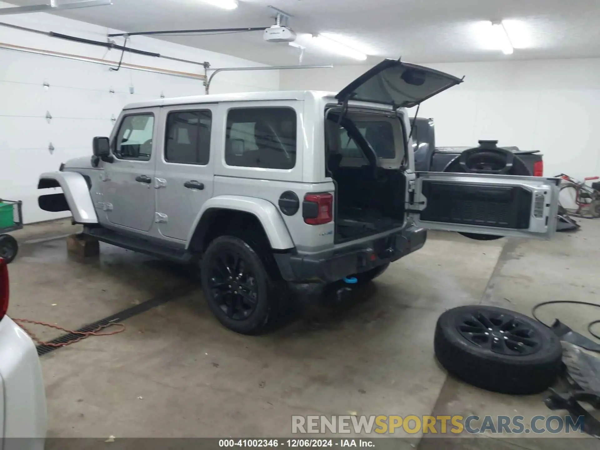 3 Photograph of a damaged car 1C4RJXP63RW202929 JEEP WRANGLER 4XE 2024