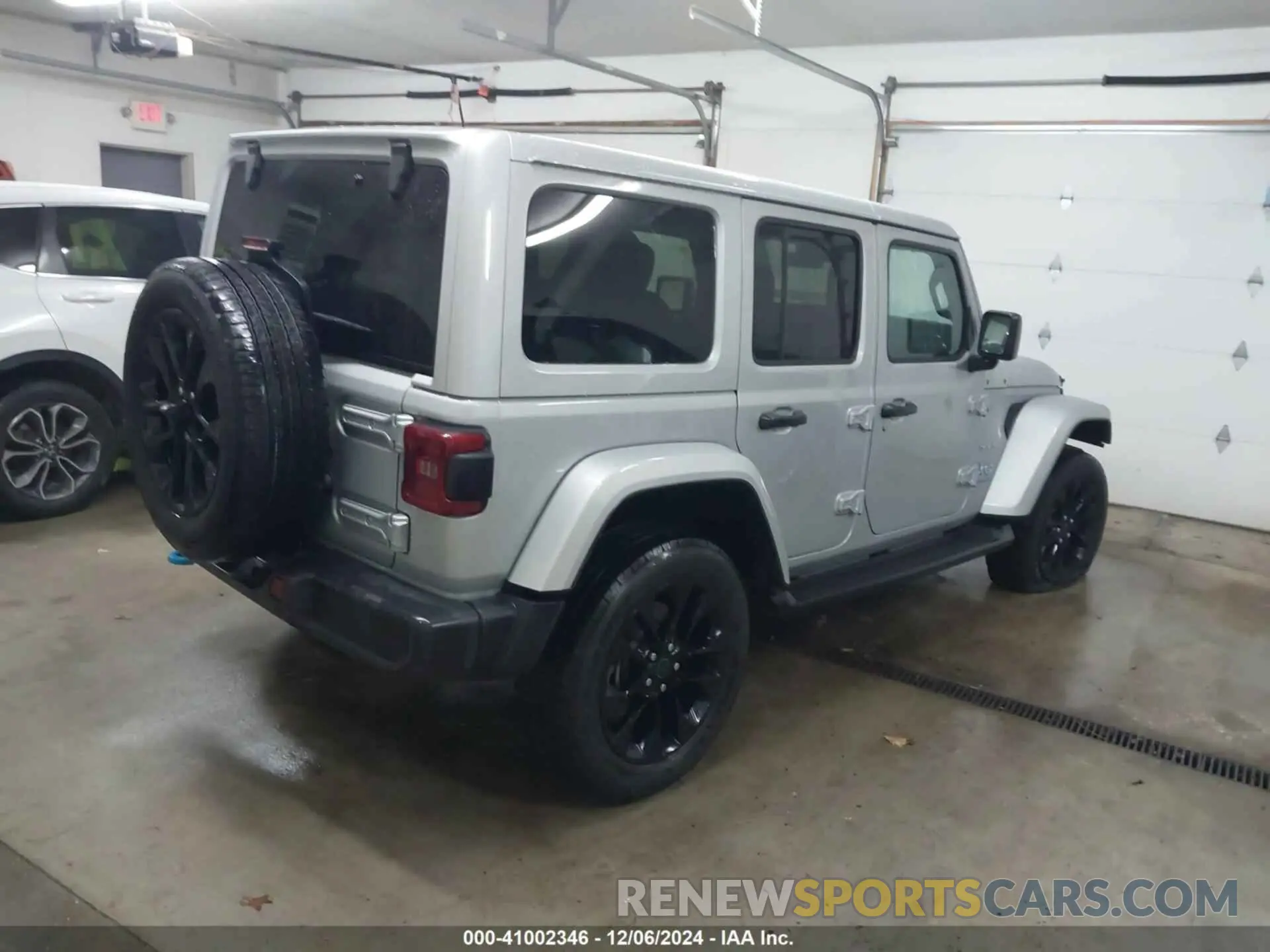 4 Photograph of a damaged car 1C4RJXP63RW202929 JEEP WRANGLER 4XE 2024
