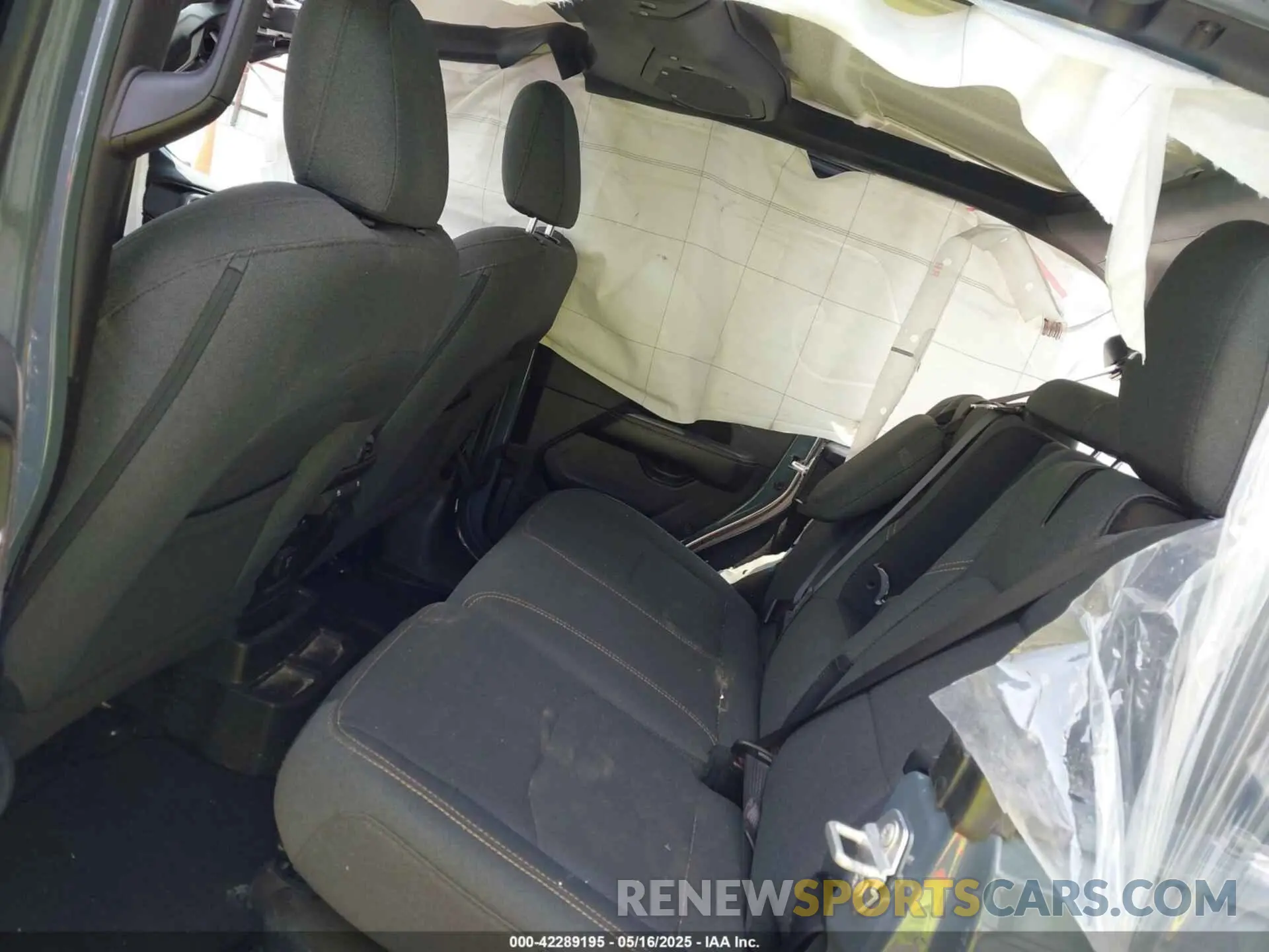 8 Photograph of a damaged car 1C4RJXP64RW231954 JEEP WRANGLER 4XE 2024