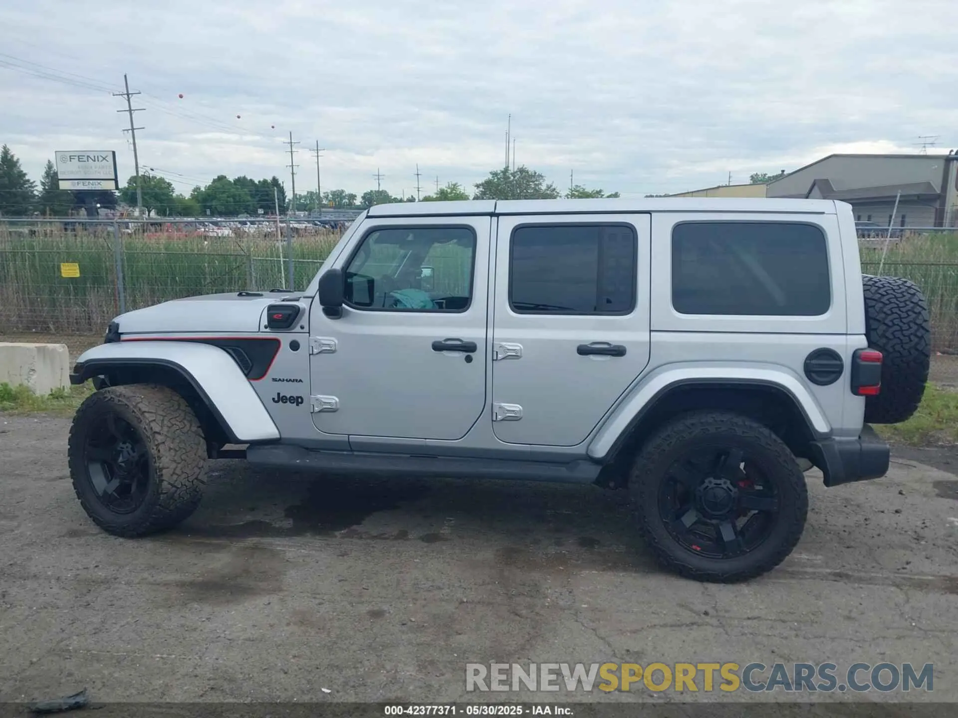 14 Photograph of a damaged car 1C4RJXP65RW313384 JEEP WRANGLER 4XE 2024