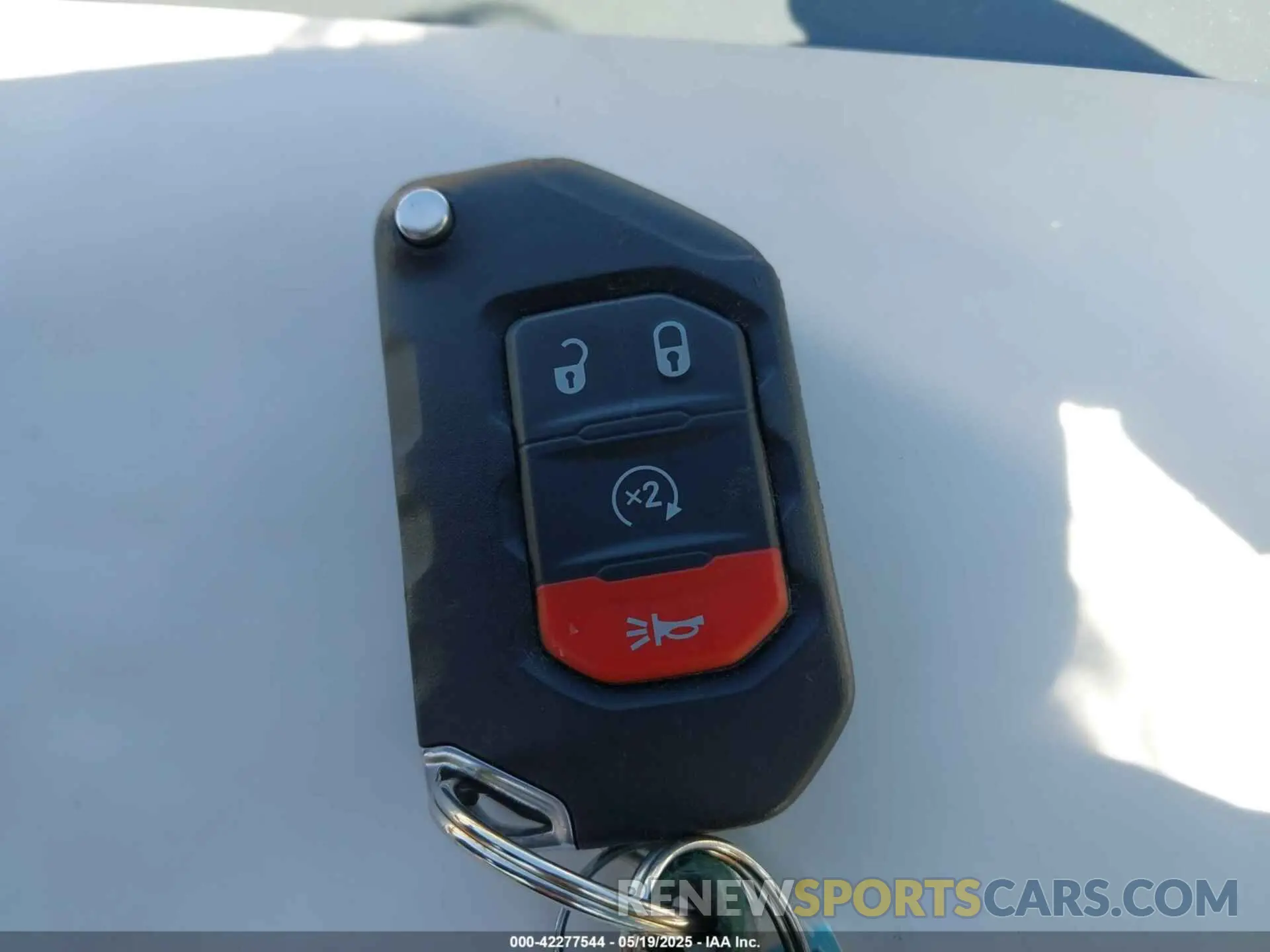 11 Photograph of a damaged car 1C4RJXP66RW166427 JEEP WRANGLER 4XE 2024