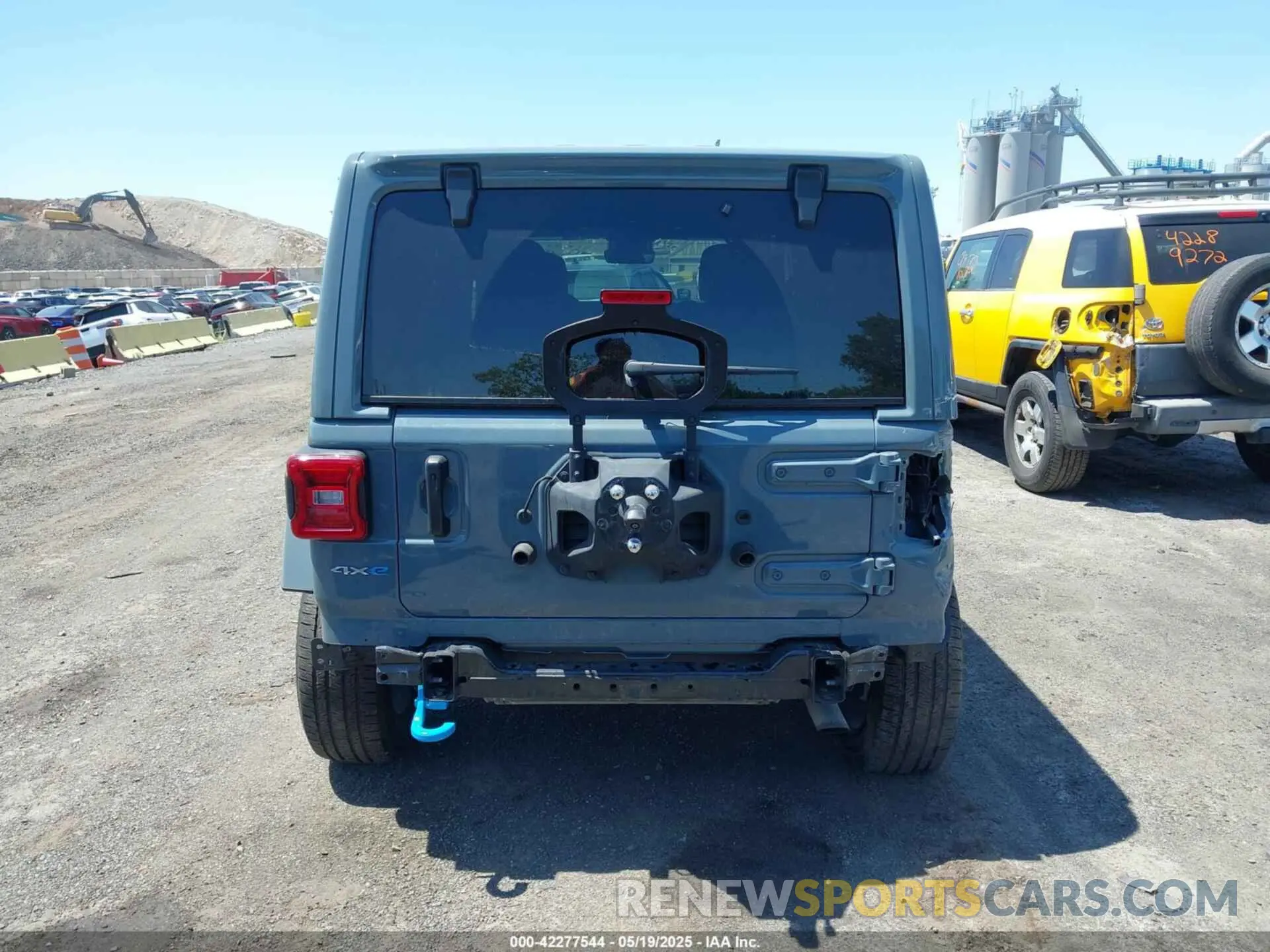 17 Photograph of a damaged car 1C4RJXP66RW166427 JEEP WRANGLER 4XE 2024