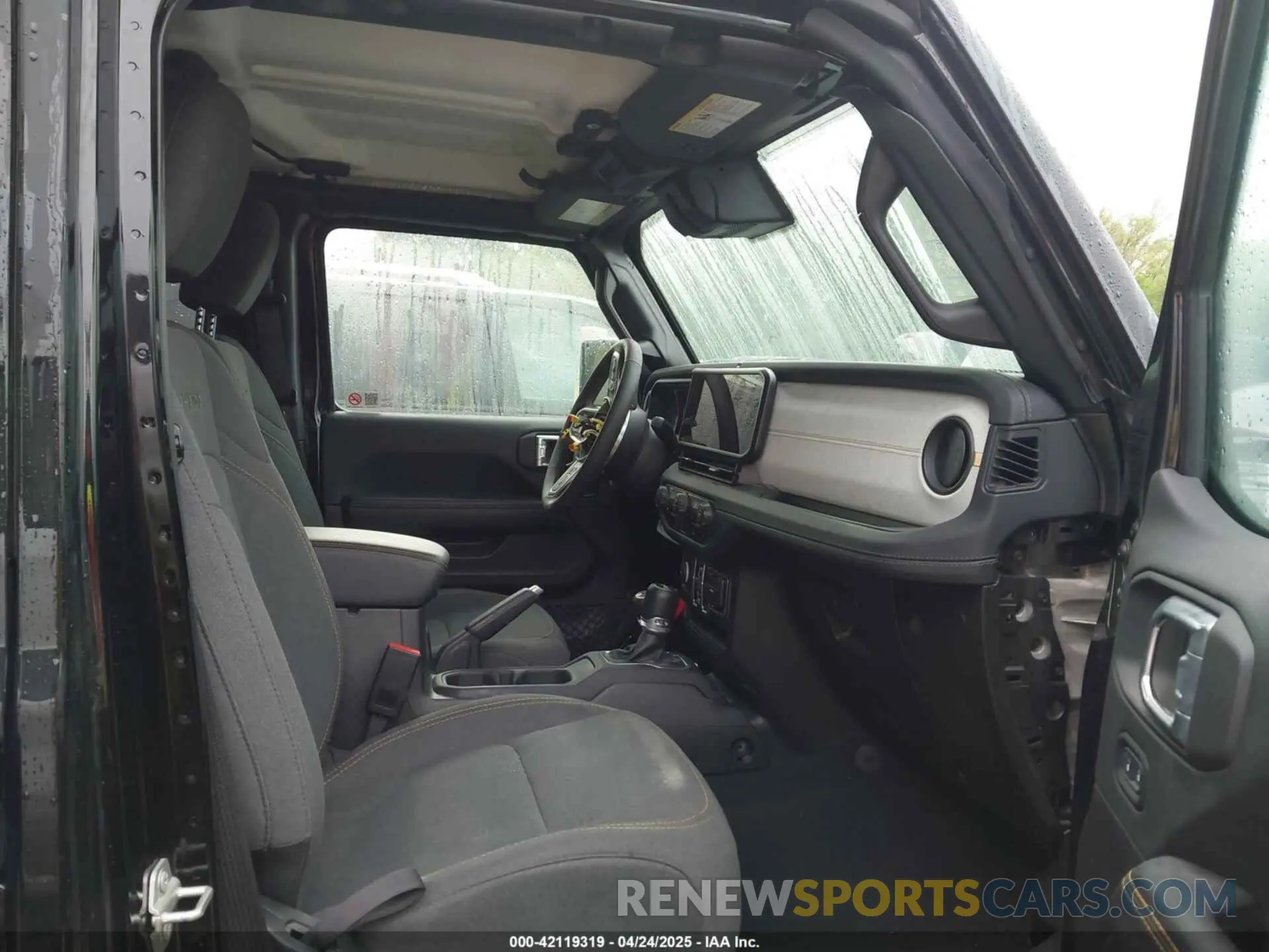 5 Photograph of a damaged car 1C4RJXP67RW274877 JEEP WRANGLER 4XE 2024