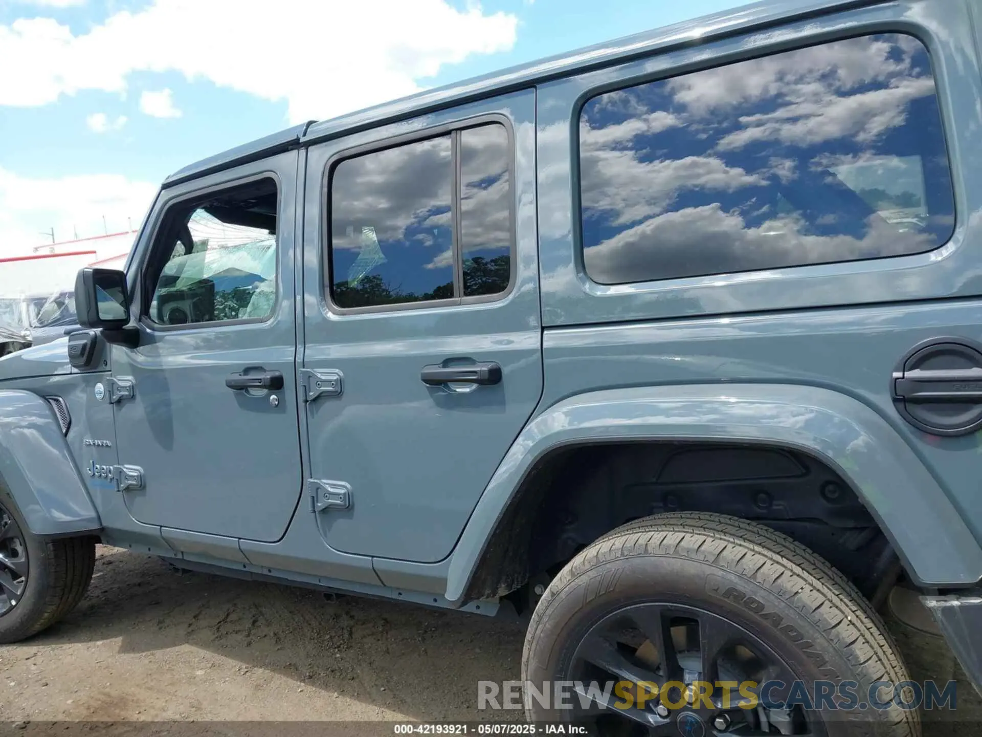 13 Photograph of a damaged car 1C4RJXP68RW270112 JEEP WRANGLER 4XE 2024