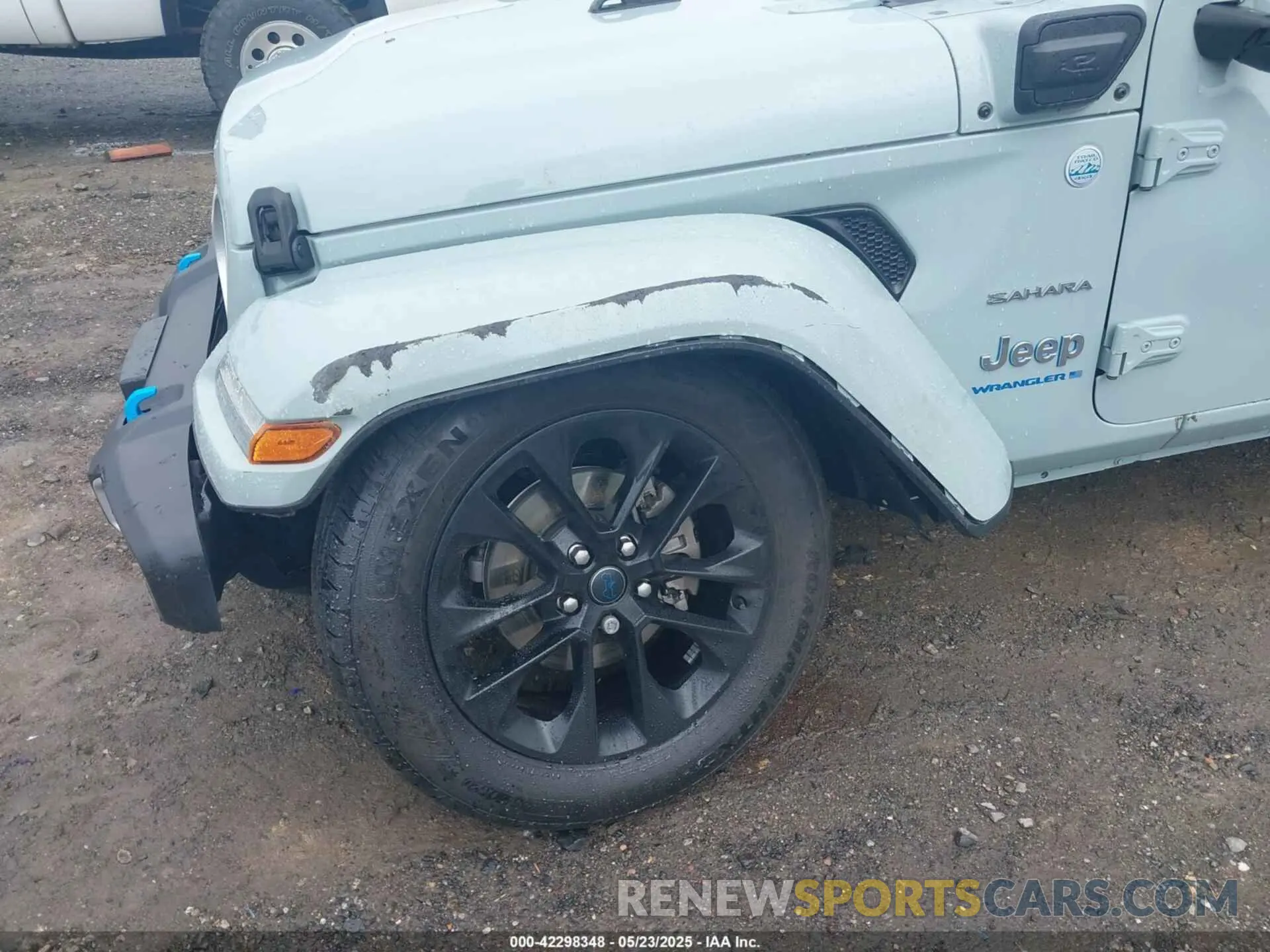 18 Photograph of a damaged car 1C4RJXP69RW255697 JEEP WRANGLER 4XE 2024