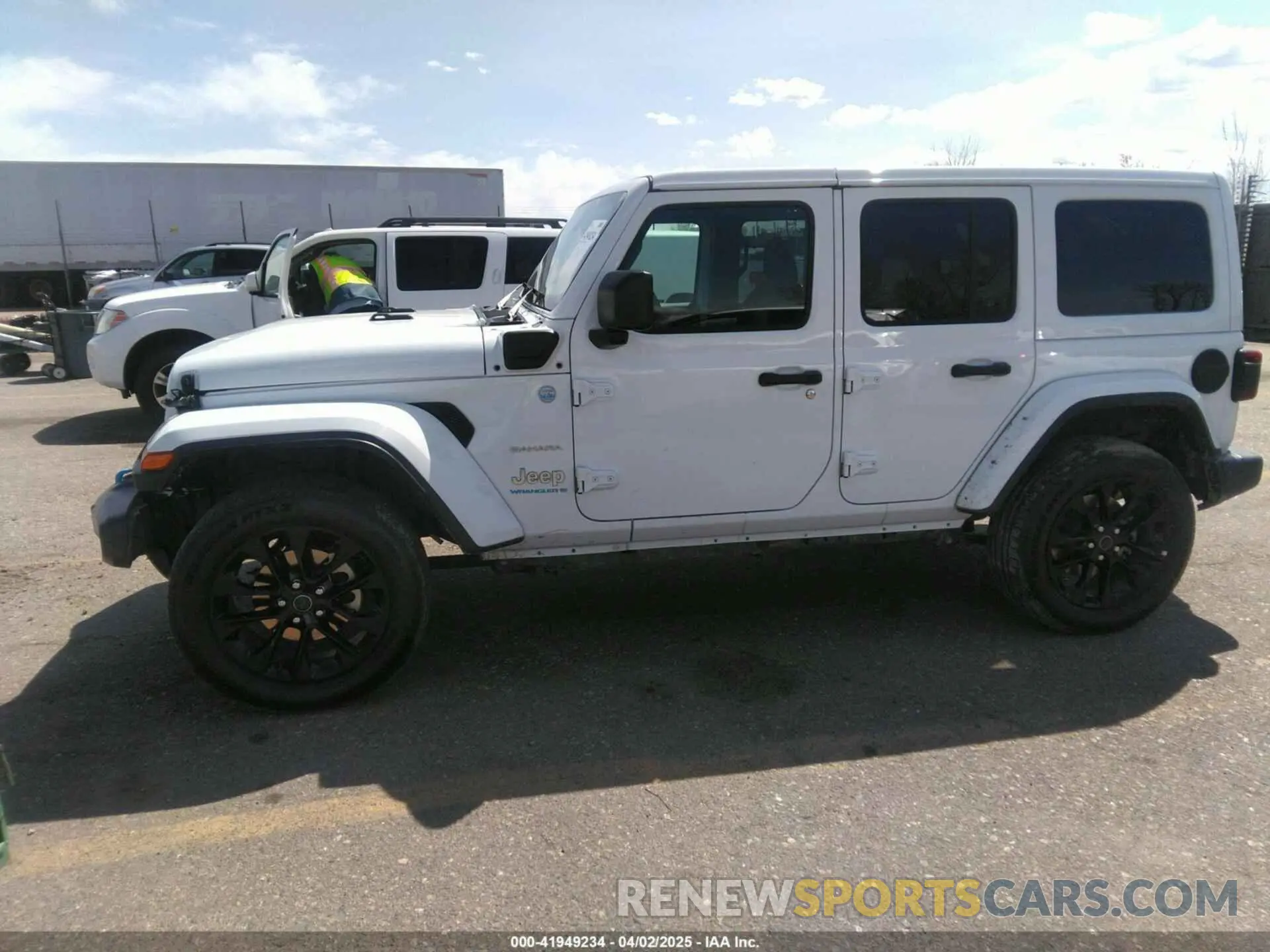 14 Photograph of a damaged car 1C4RJXP6XRW292449 JEEP WRANGLER 4XE 2024