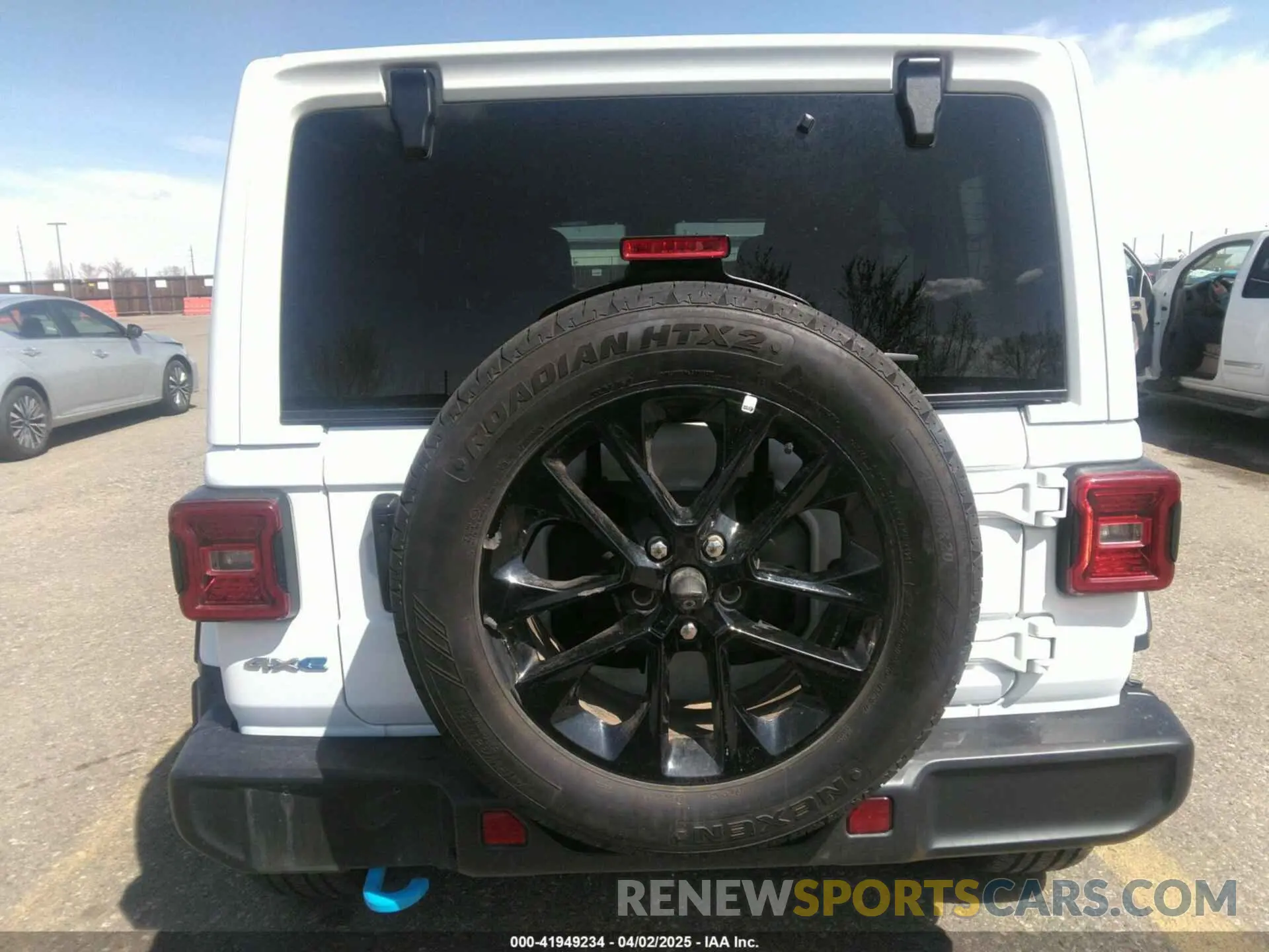 16 Photograph of a damaged car 1C4RJXP6XRW292449 JEEP WRANGLER 4XE 2024