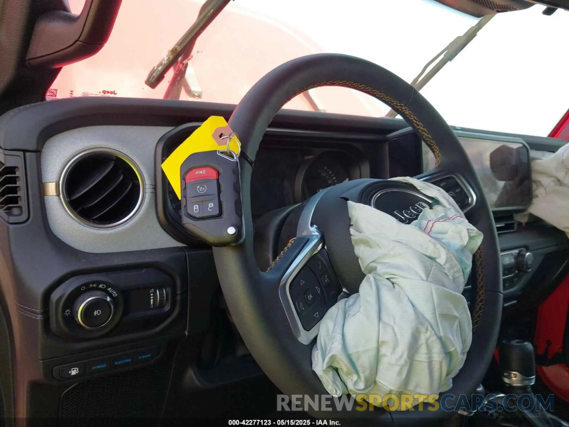 11 Photograph of a damaged car 1C4RJXP6XRW306107 JEEP WRANGLER 4XE 2024