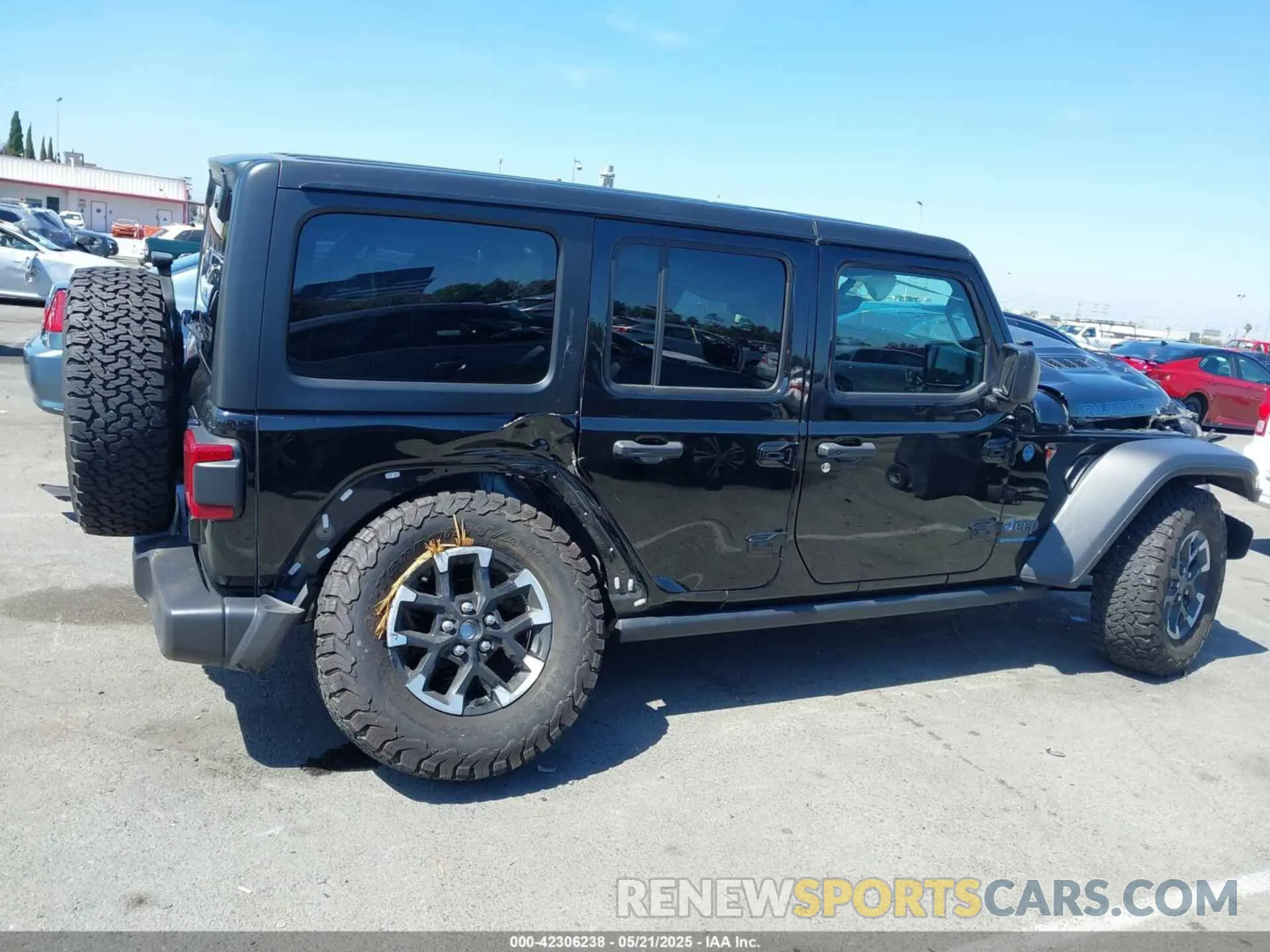 13 Photograph of a damaged car 1C4RJXR63RW167211 JEEP WRANGLER 4XE 2024