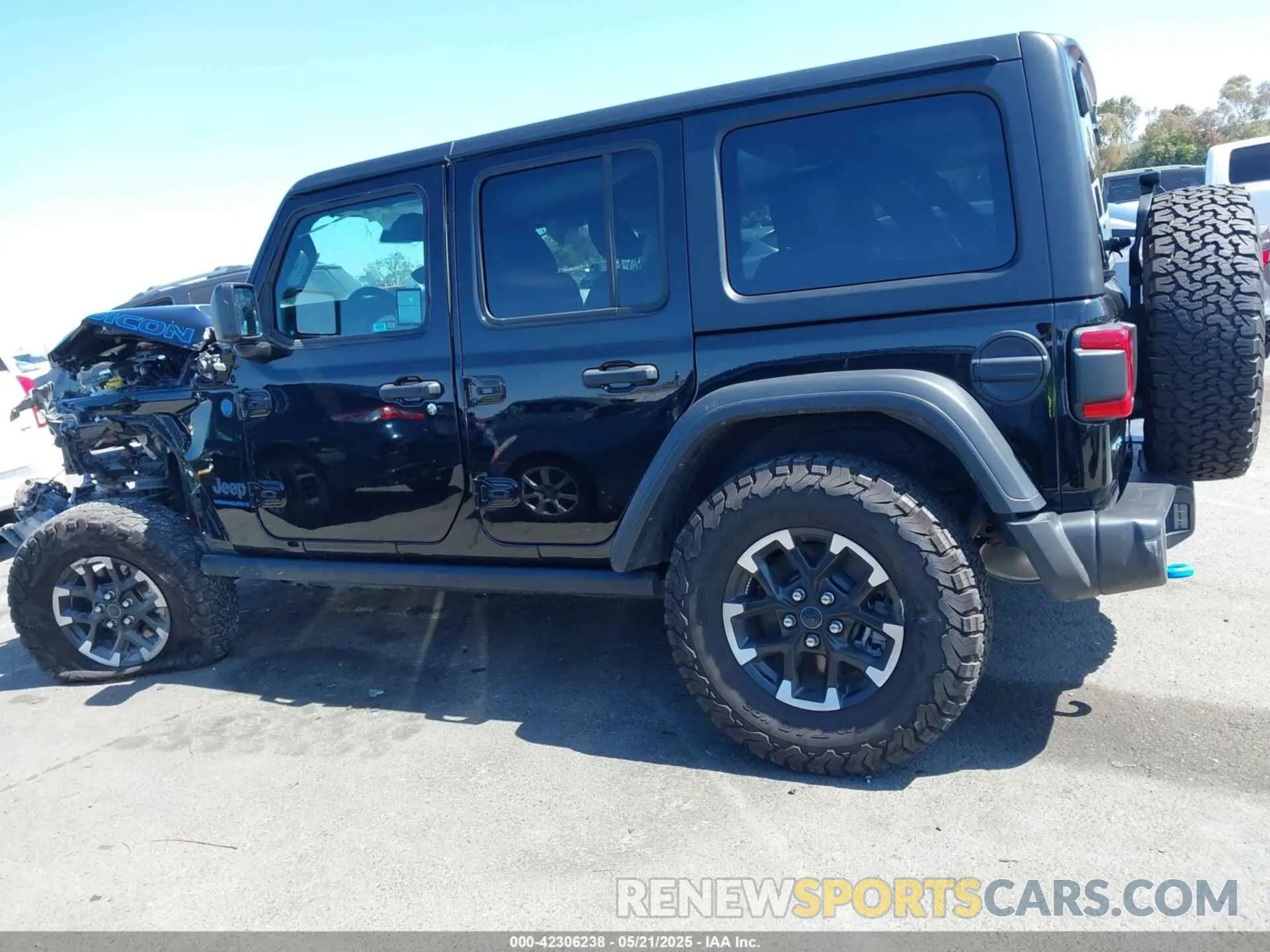 14 Photograph of a damaged car 1C4RJXR63RW167211 JEEP WRANGLER 4XE 2024
