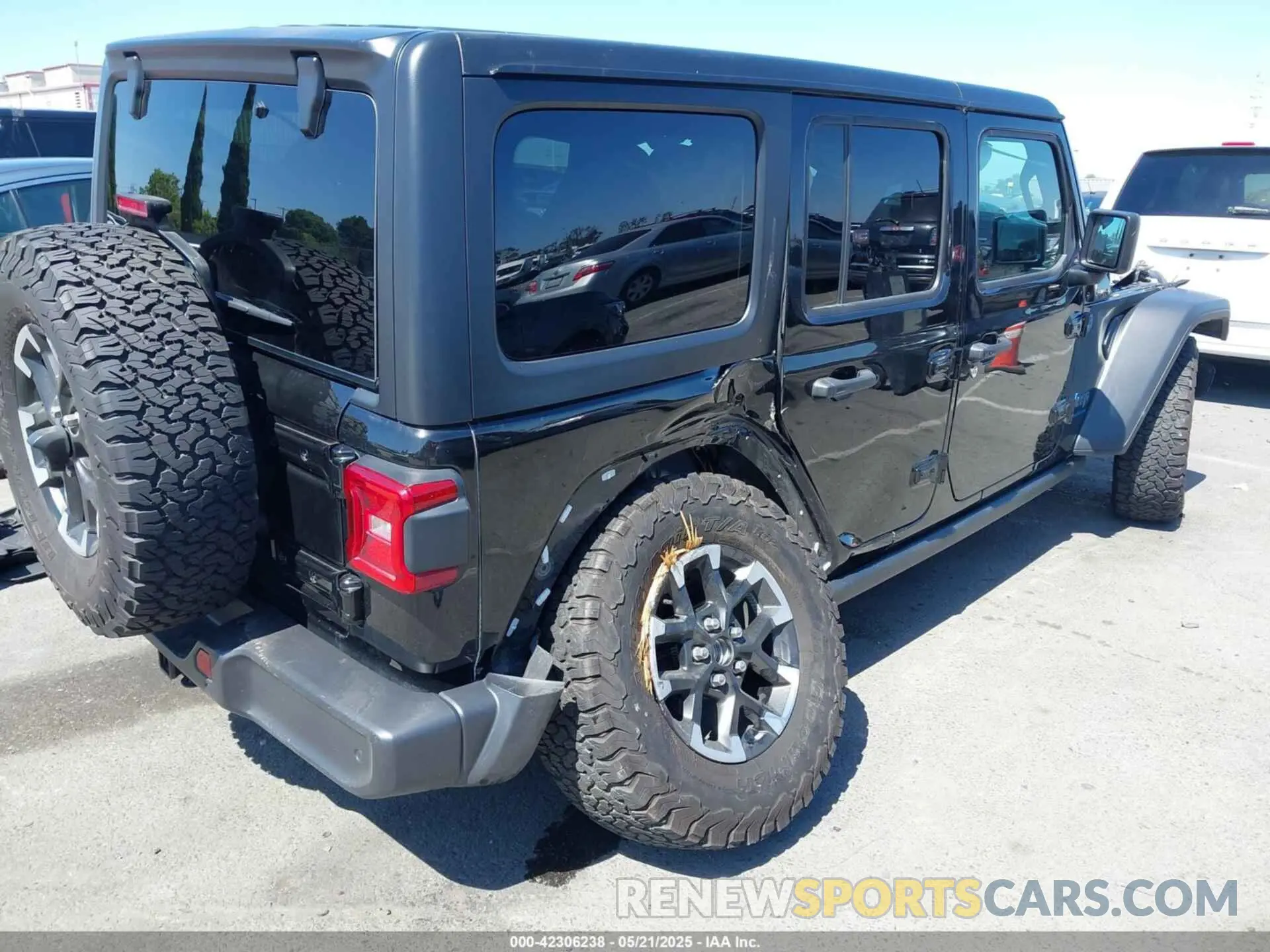 4 Photograph of a damaged car 1C4RJXR63RW167211 JEEP WRANGLER 4XE 2024
