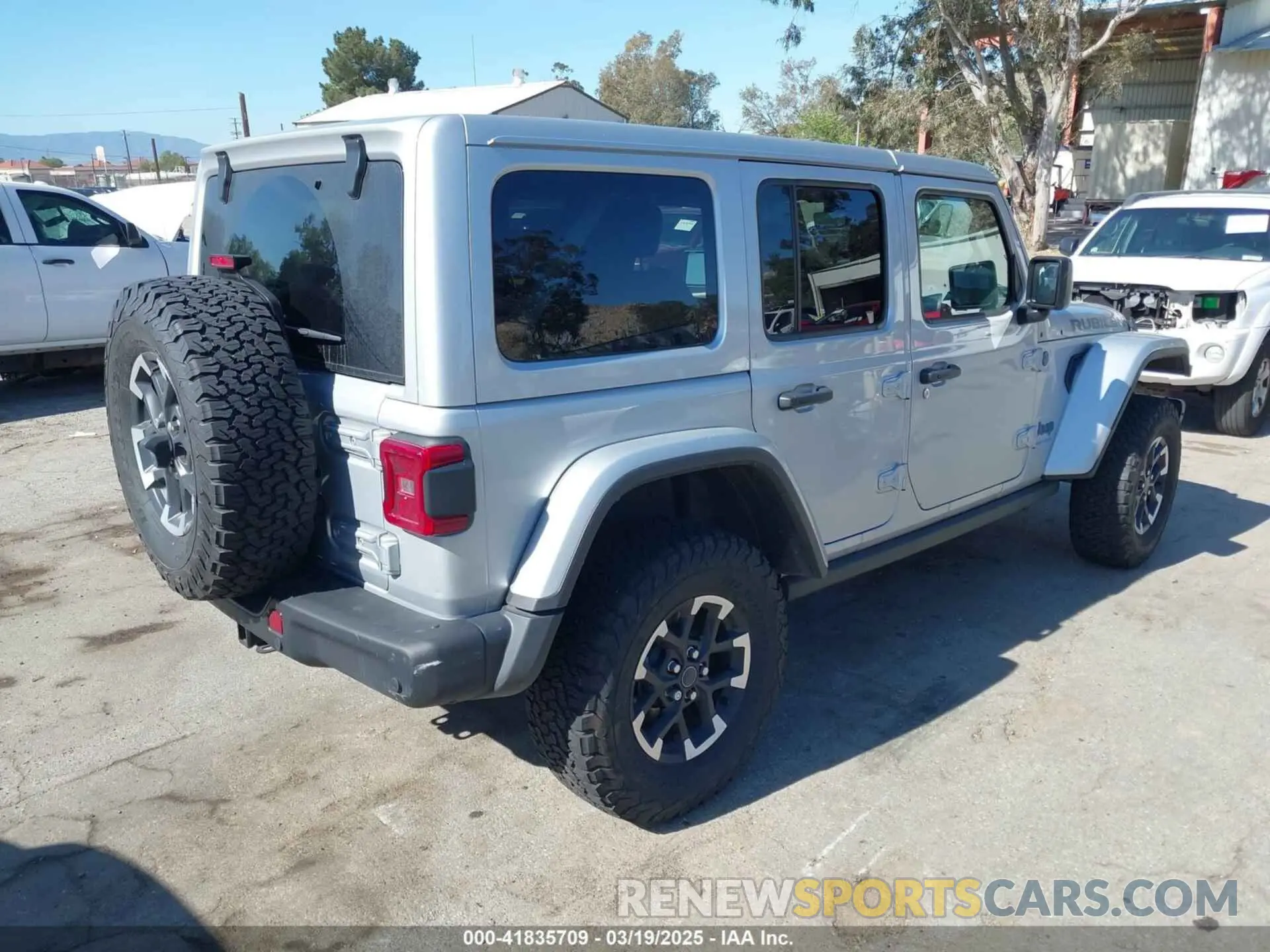 4 Photograph of a damaged car 1C4RJXR64RW140647 JEEP WRANGLER 4XE 2024