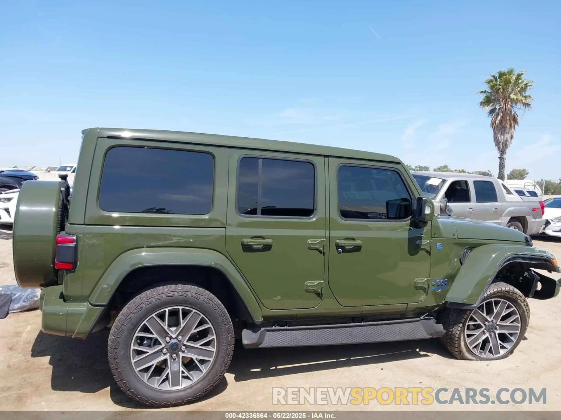 13 Photograph of a damaged car 1C4RJXU62RW145840 JEEP WRANGLER 4XE 2024