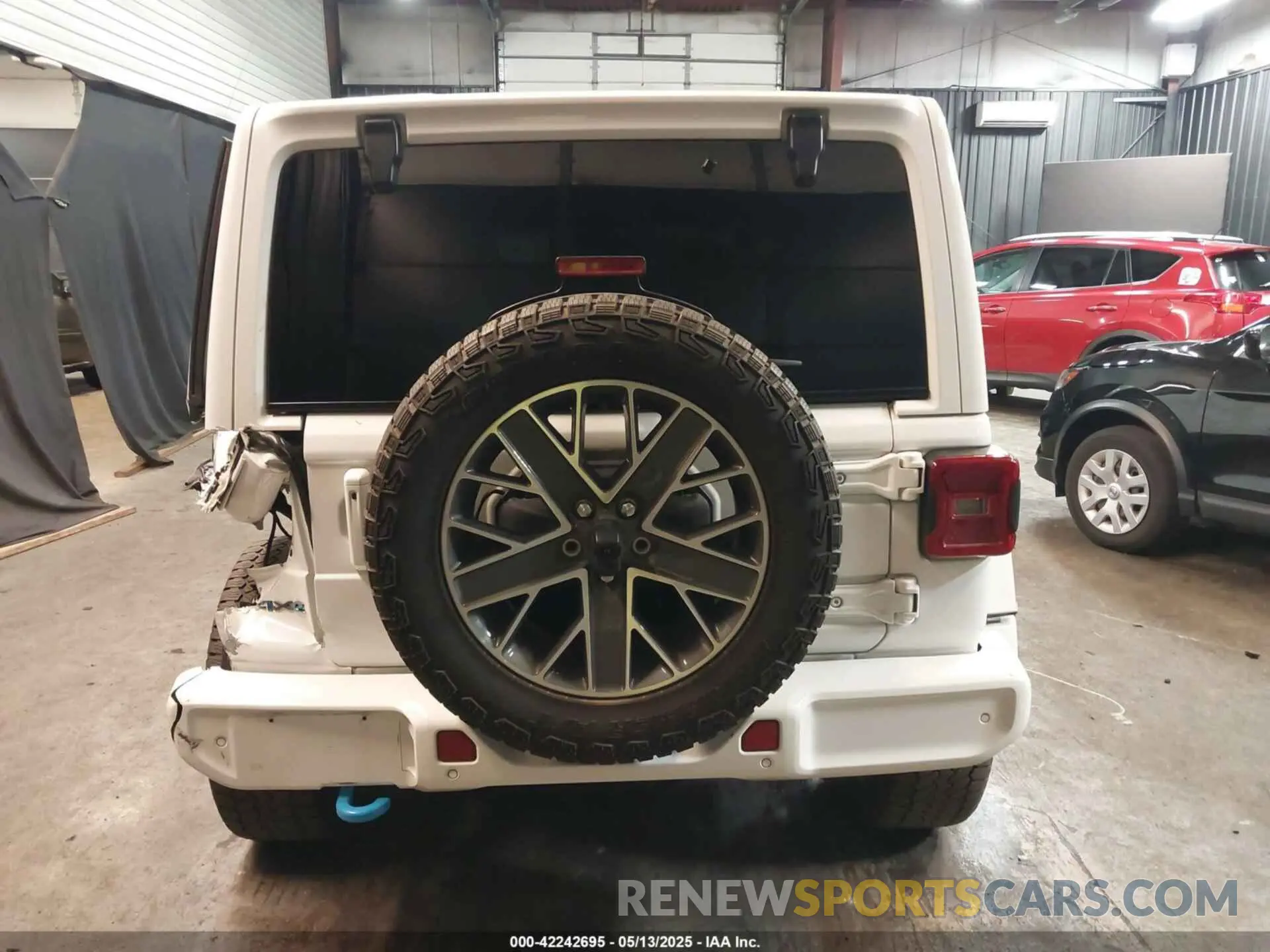 16 Photograph of a damaged car 1C4RJXU63RW147273 JEEP WRANGLER 4XE 2024