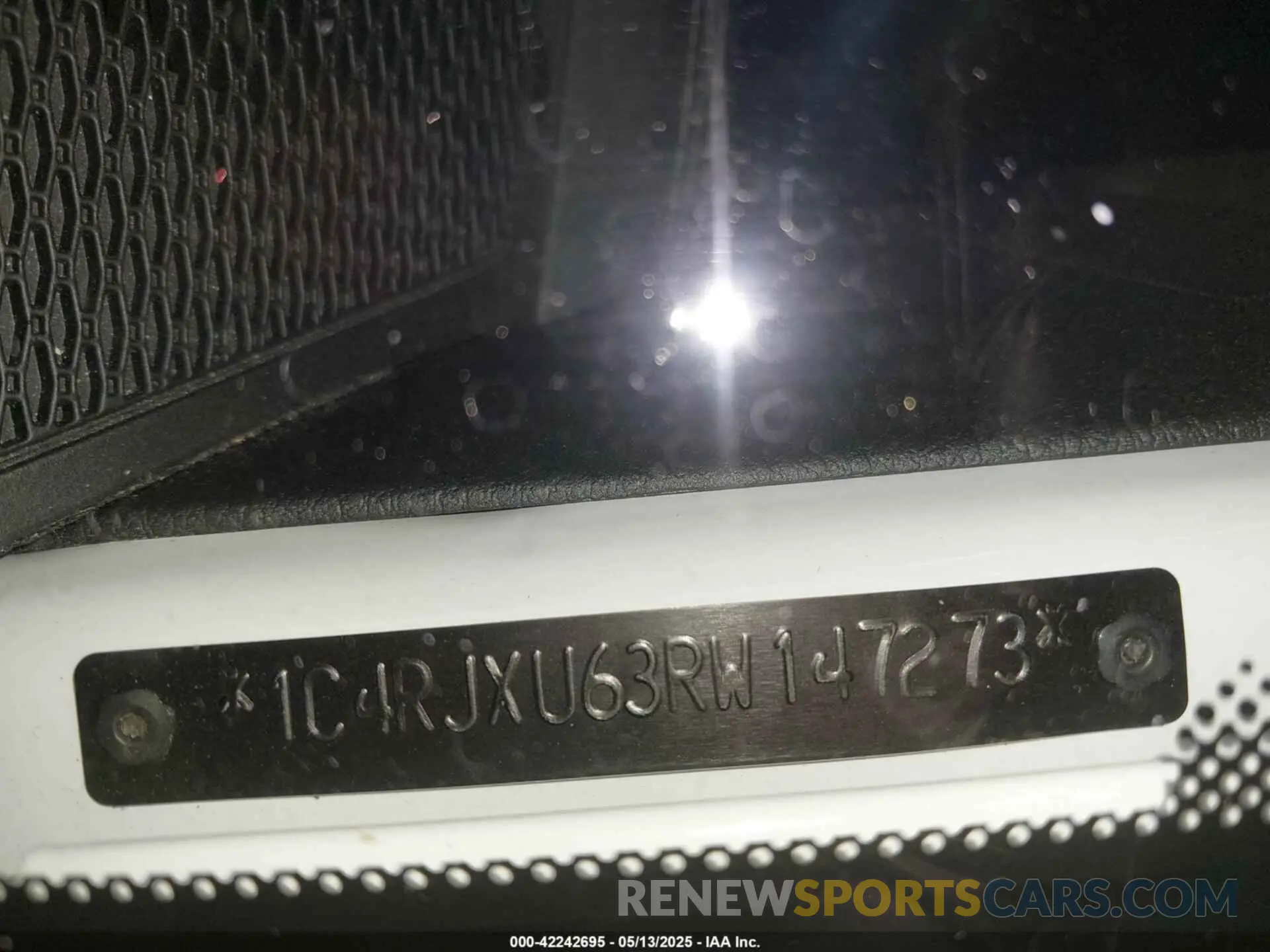 17 Photograph of a damaged car 1C4RJXU63RW147273 JEEP WRANGLER 4XE 2024