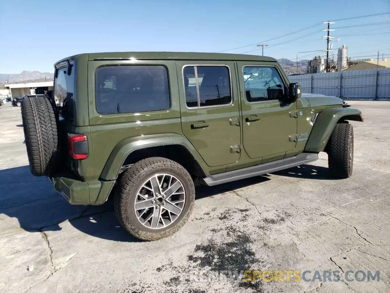 3 Photograph of a damaged car 1C4RJXU61RW115874 JEEP WRANGLER H 2024