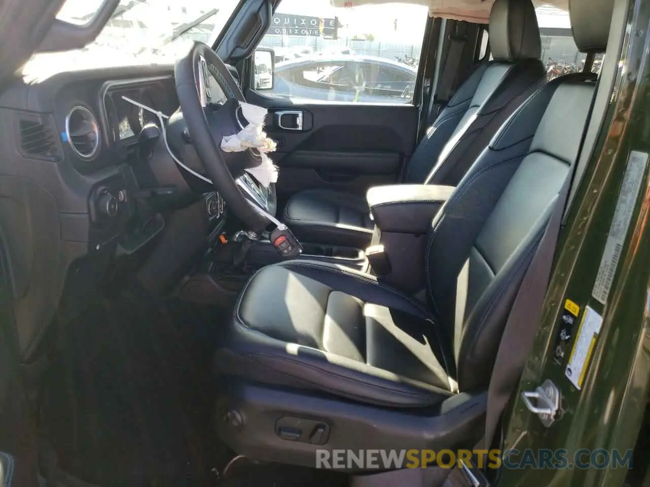 7 Photograph of a damaged car 1C4RJXU61RW115874 JEEP WRANGLER H 2024