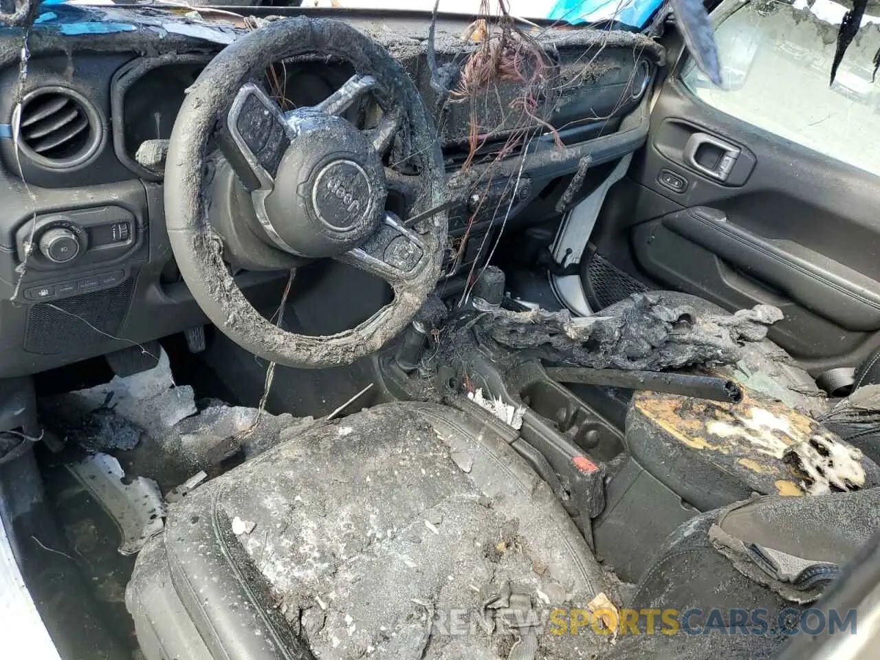 8 Photograph of a damaged car 1C4RJXU62RW168261 JEEP WRANGLER H 2024