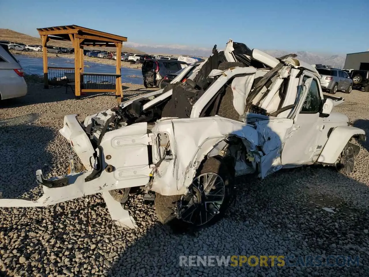 3 Photograph of a damaged car 1C4RJXU6XRW232904 JEEP WRANGLER H 2024